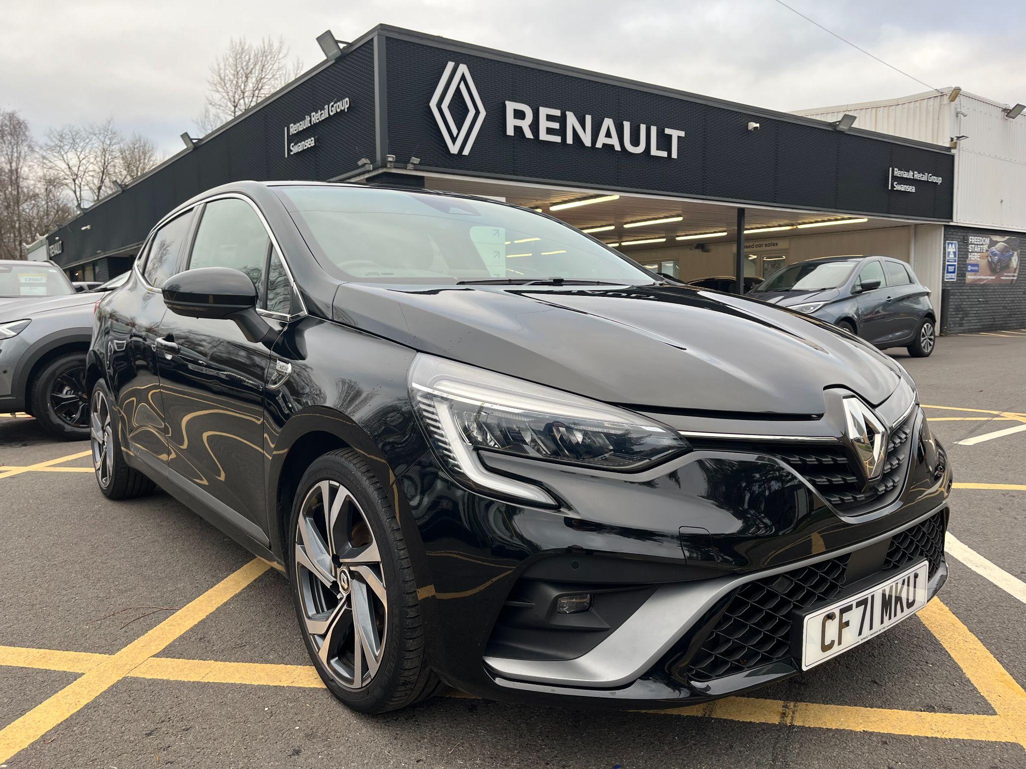 Main listing image - Renault Clio