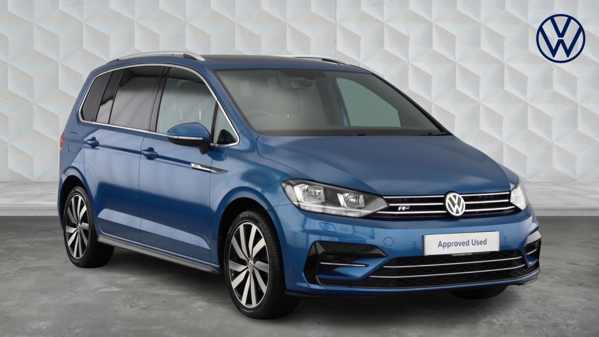 Main listing image - Volkswagen Touran