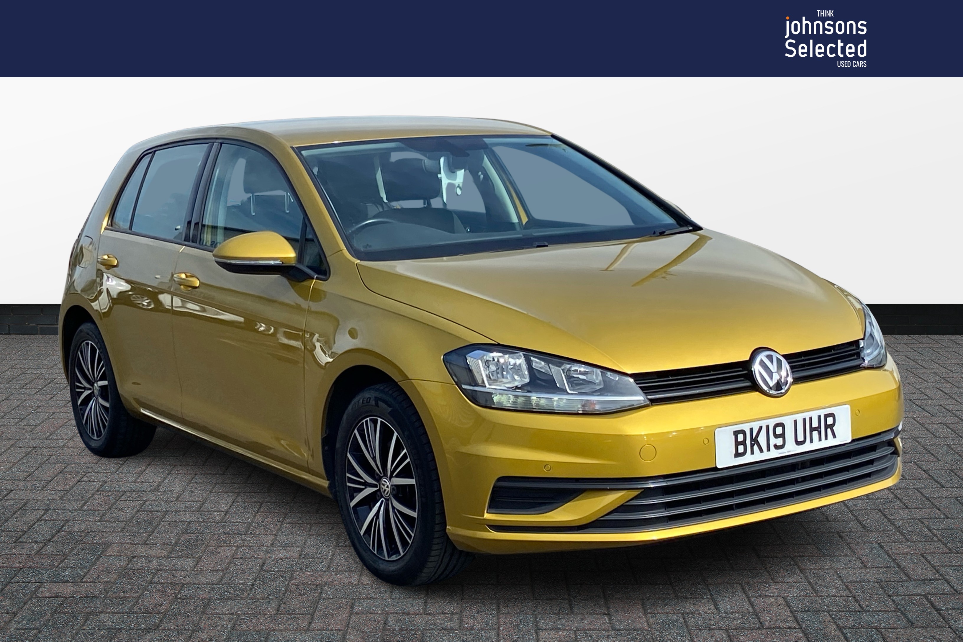Main listing image - Volkswagen Golf