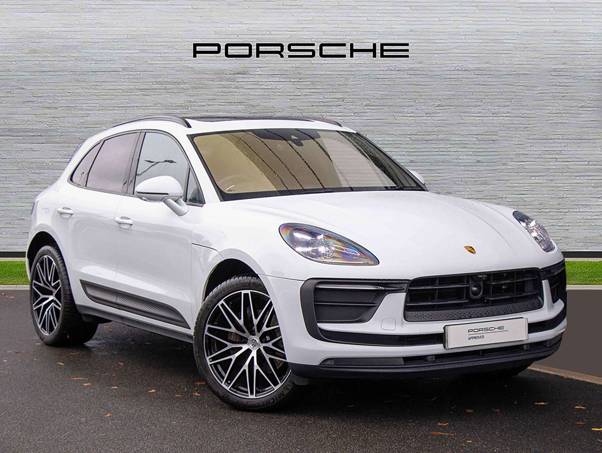 Main listing image - Porsche Macan