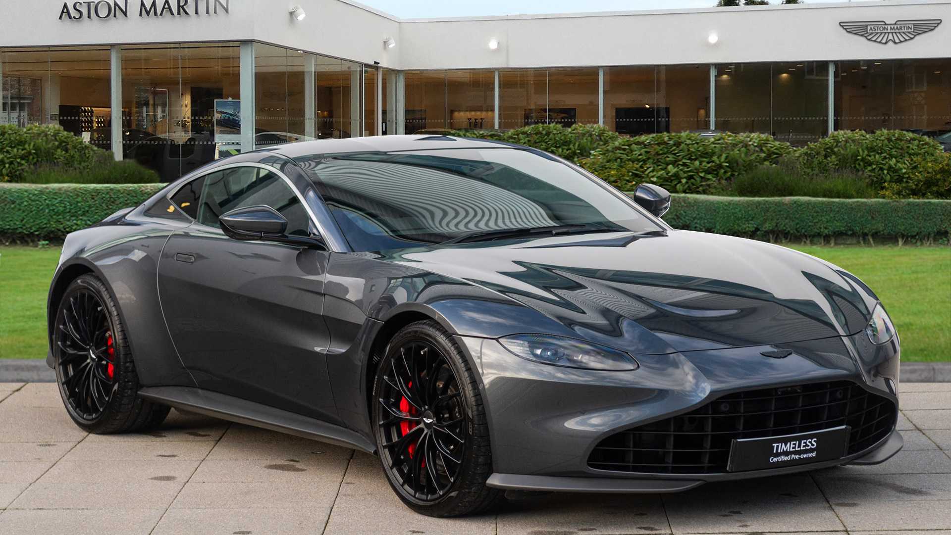 Main listing image - Aston Martin Vantage