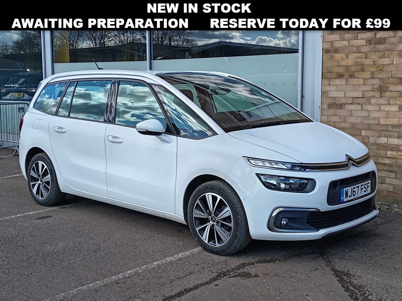 Main listing image - Citroen Grand C4 Picasso