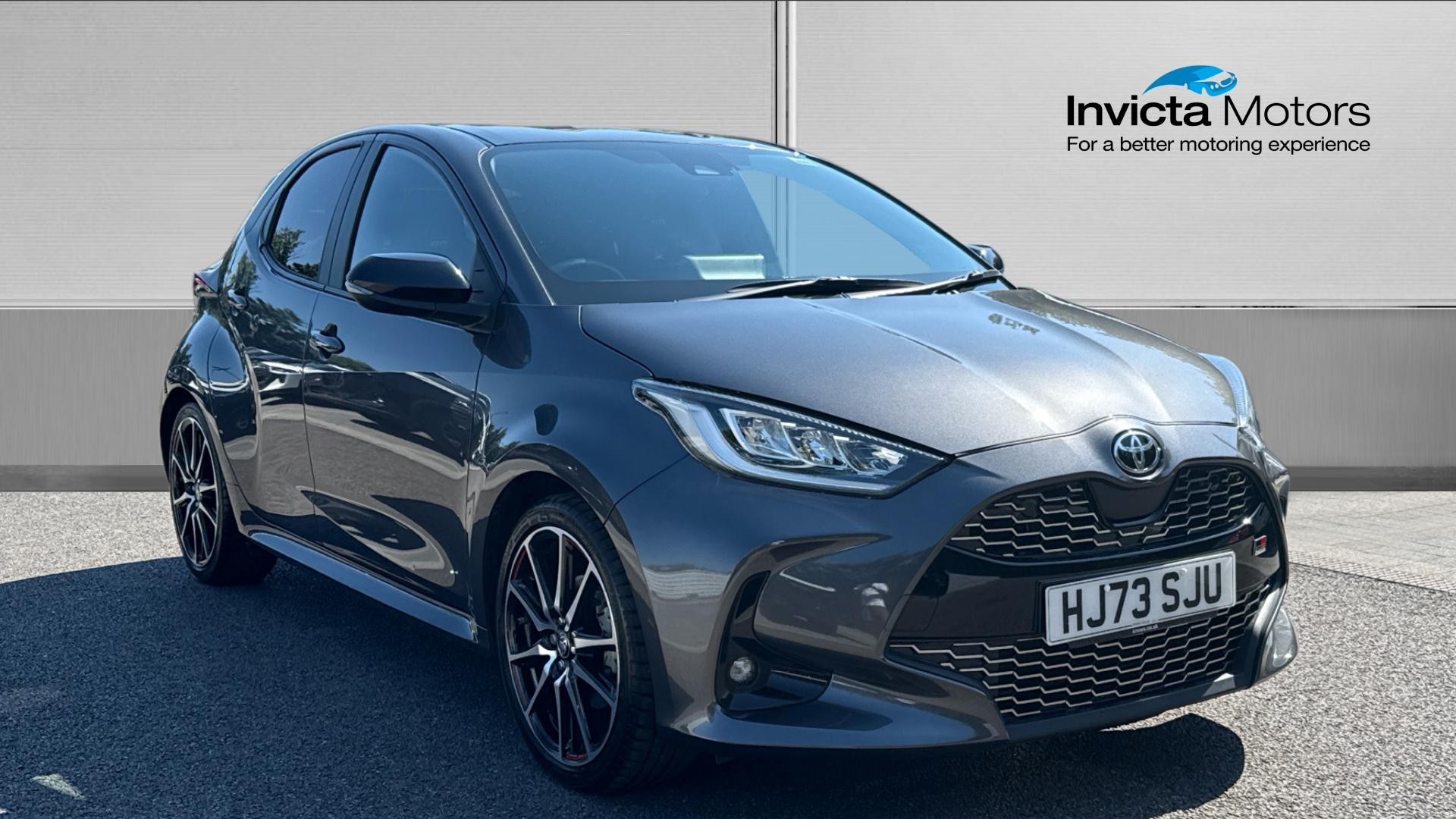 Main listing image - Toyota Yaris