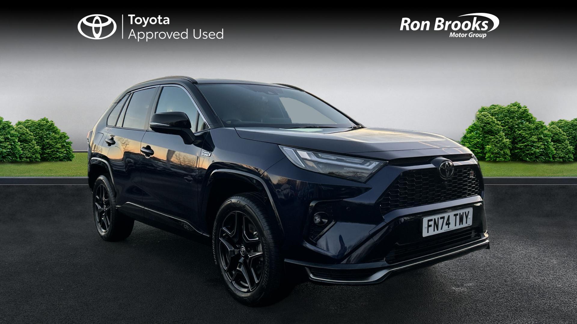 Main listing image - Toyota RAV4