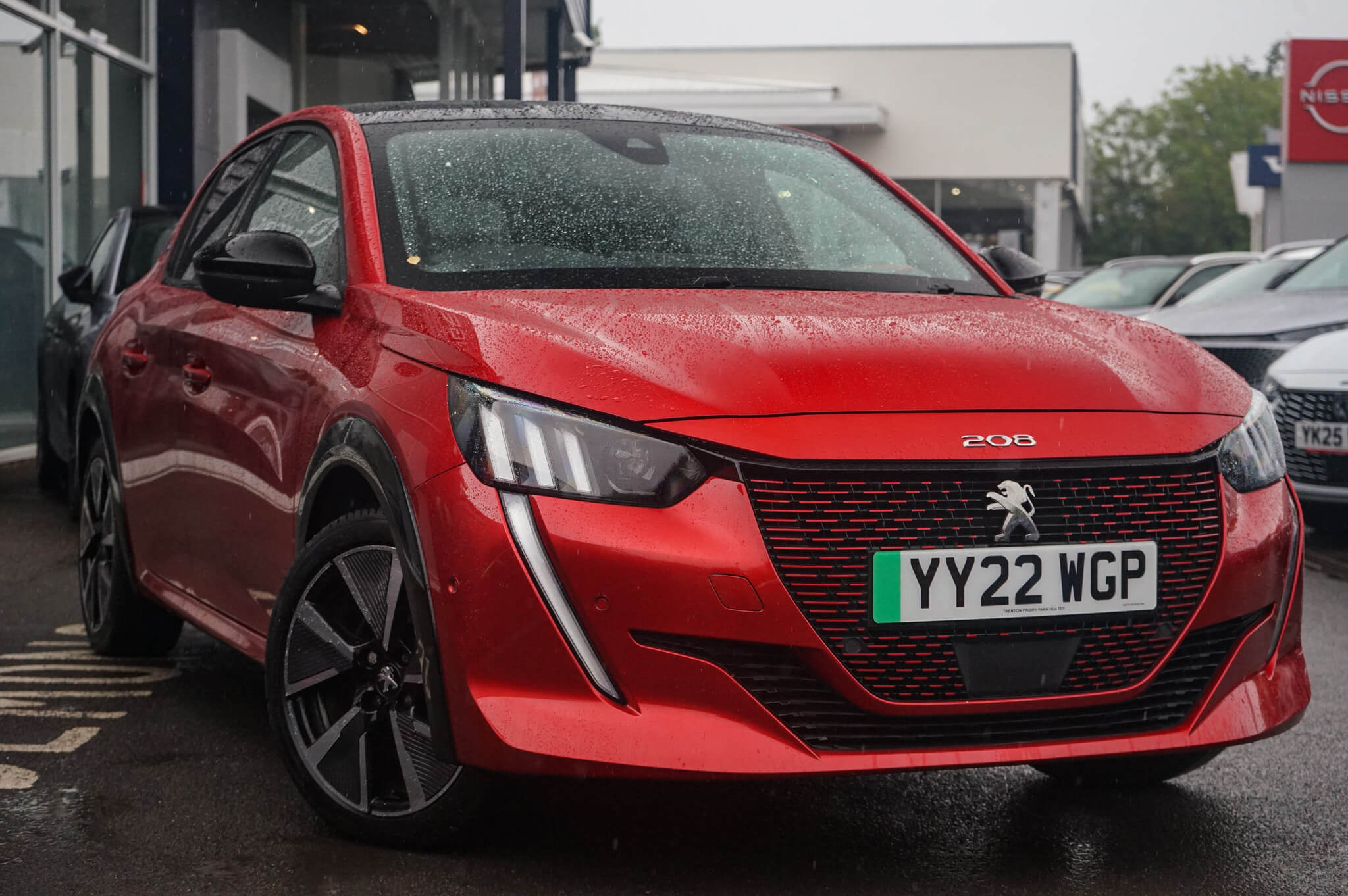 Main listing image - Peugeot 208