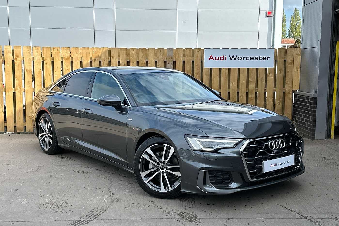 Main listing image - Audi A6