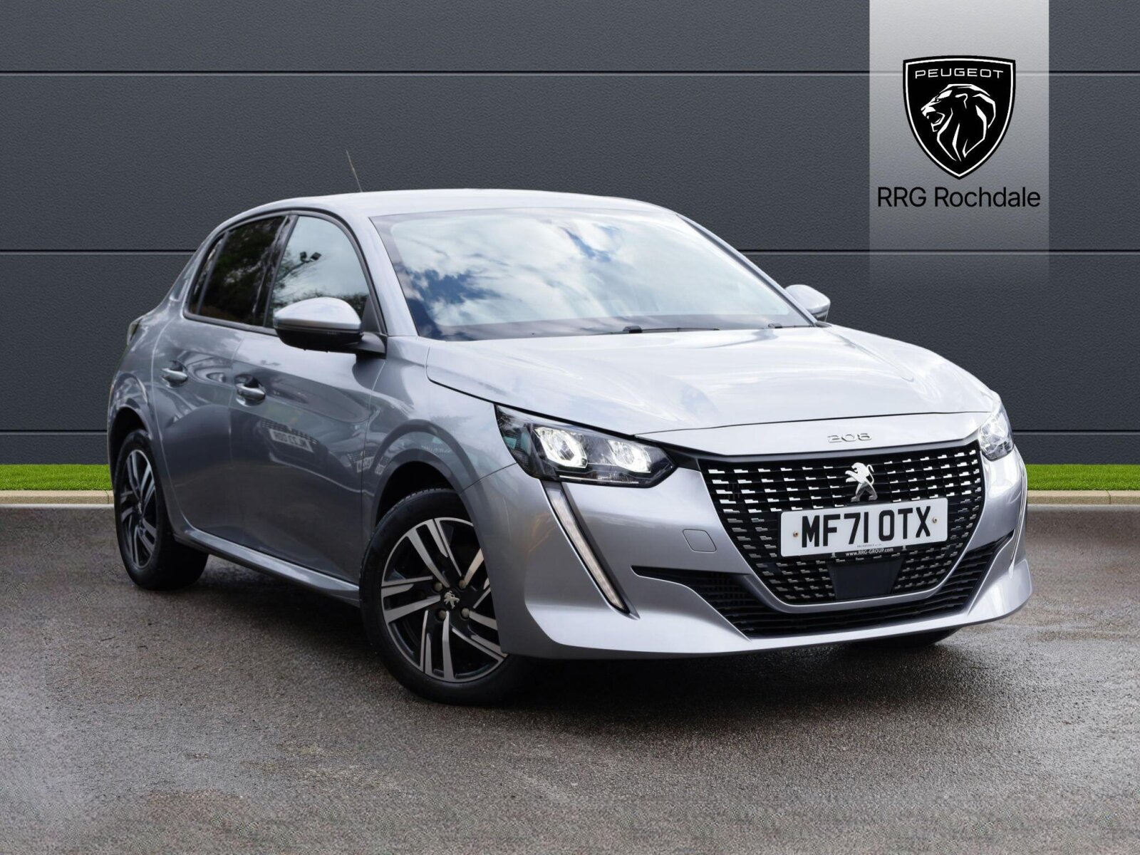 Main listing image - Peugeot 208