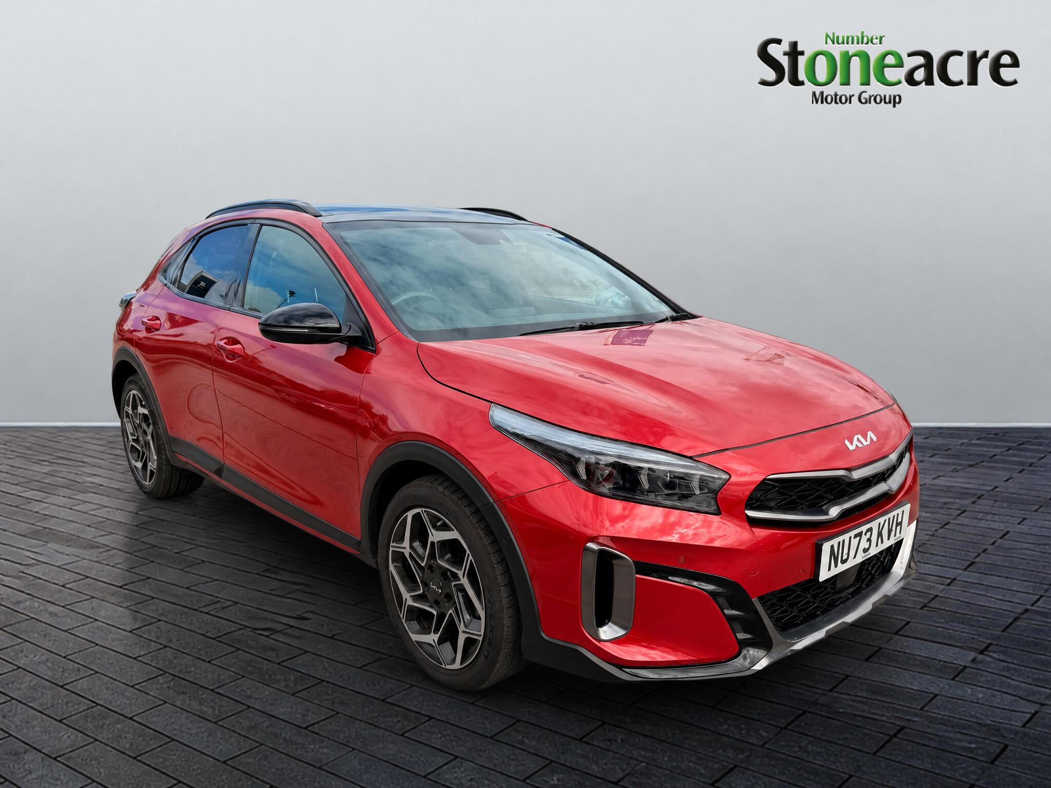 Main listing image - Kia XCeed