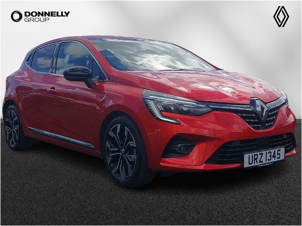 Main listing image - Renault Clio