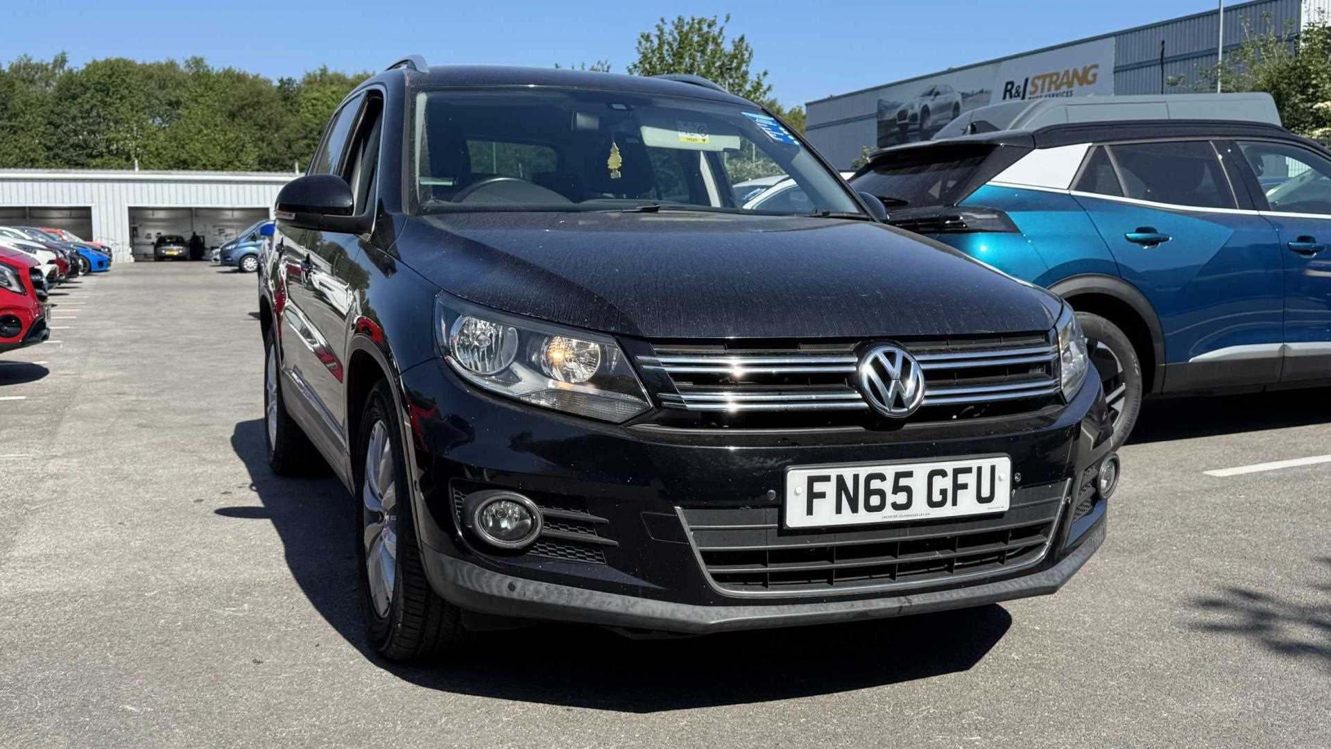 Main listing image - Volkswagen Tiguan