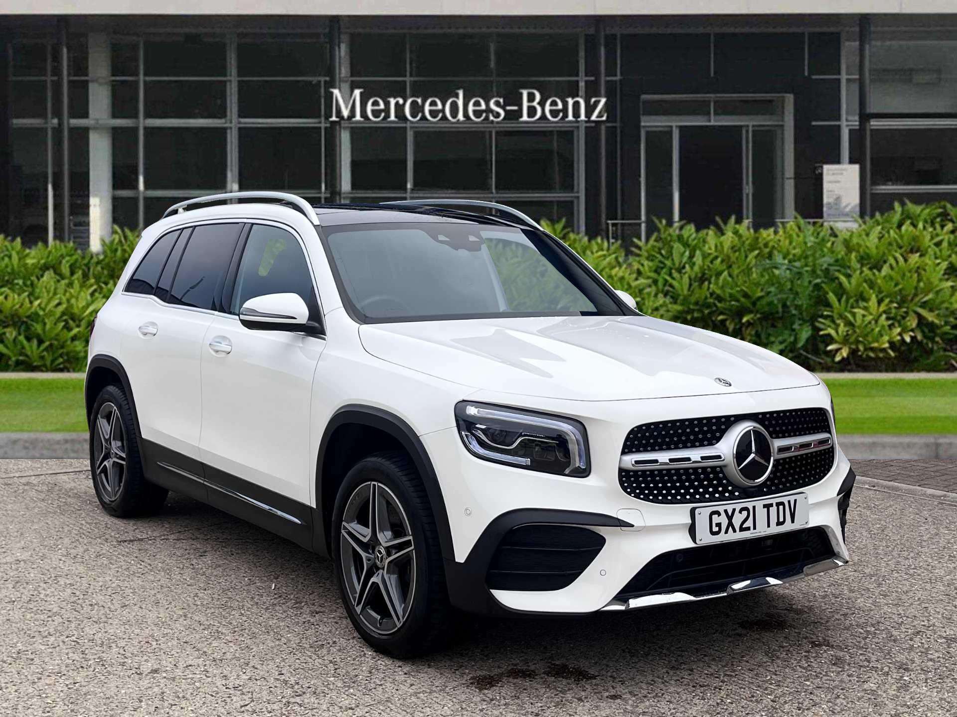 Main listing image - Mercedes-Benz GLB