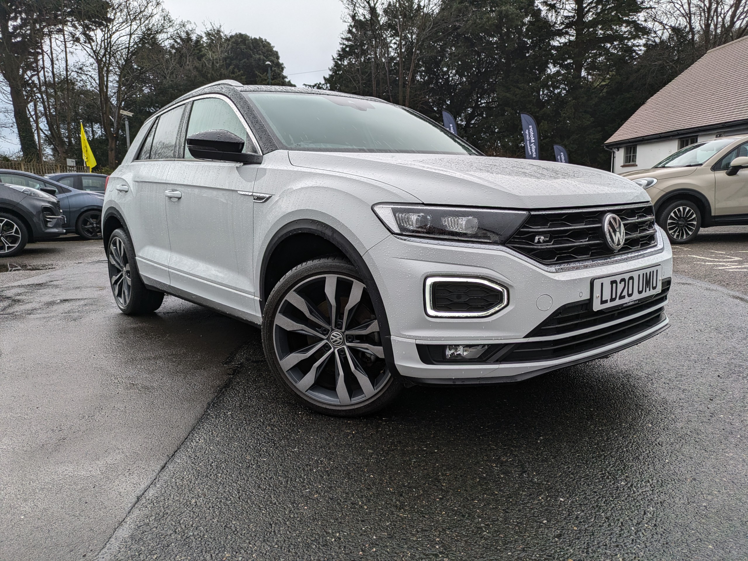 Main listing image - Volkswagen T-Roc