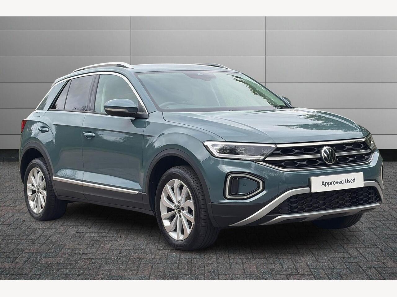 Main listing image - Volkswagen T-Roc