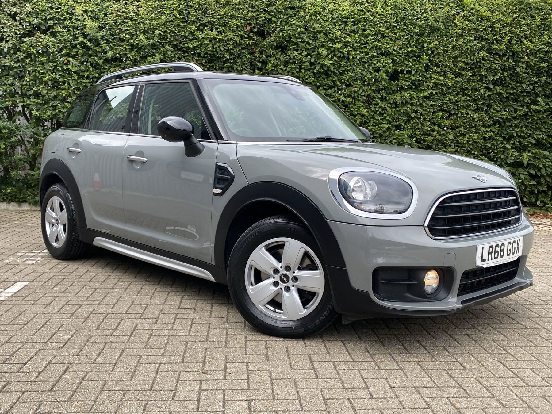 Main listing image - MINI Countryman