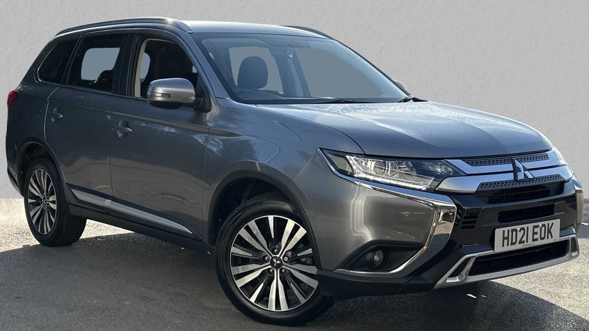 Main listing image - Mitsubishi Outlander