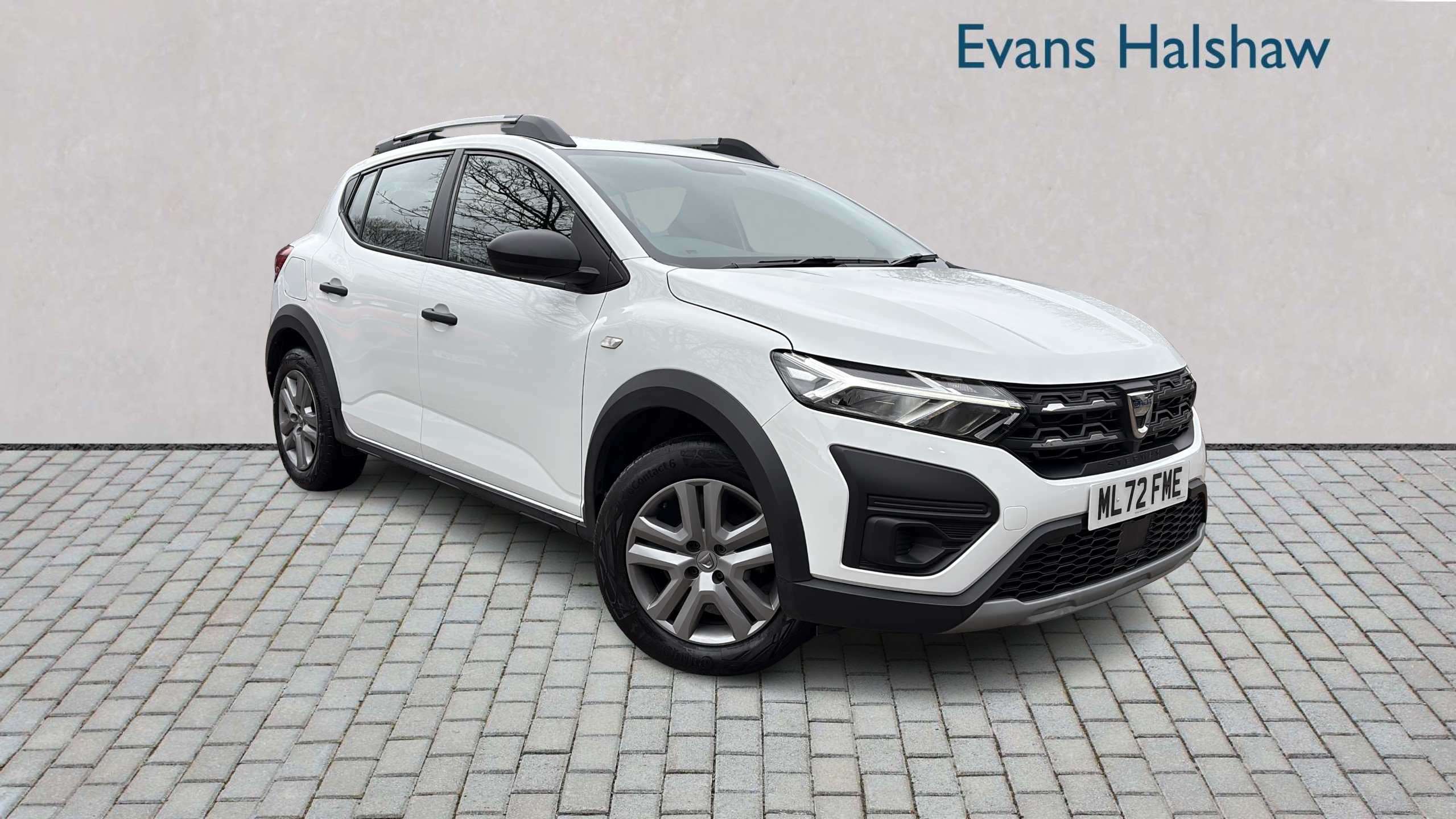 Main listing image - Dacia Sandero Stepway