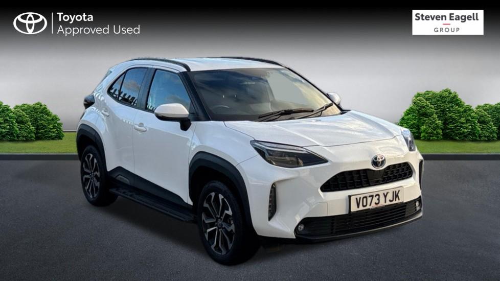 Main listing image - Toyota Yaris Cross