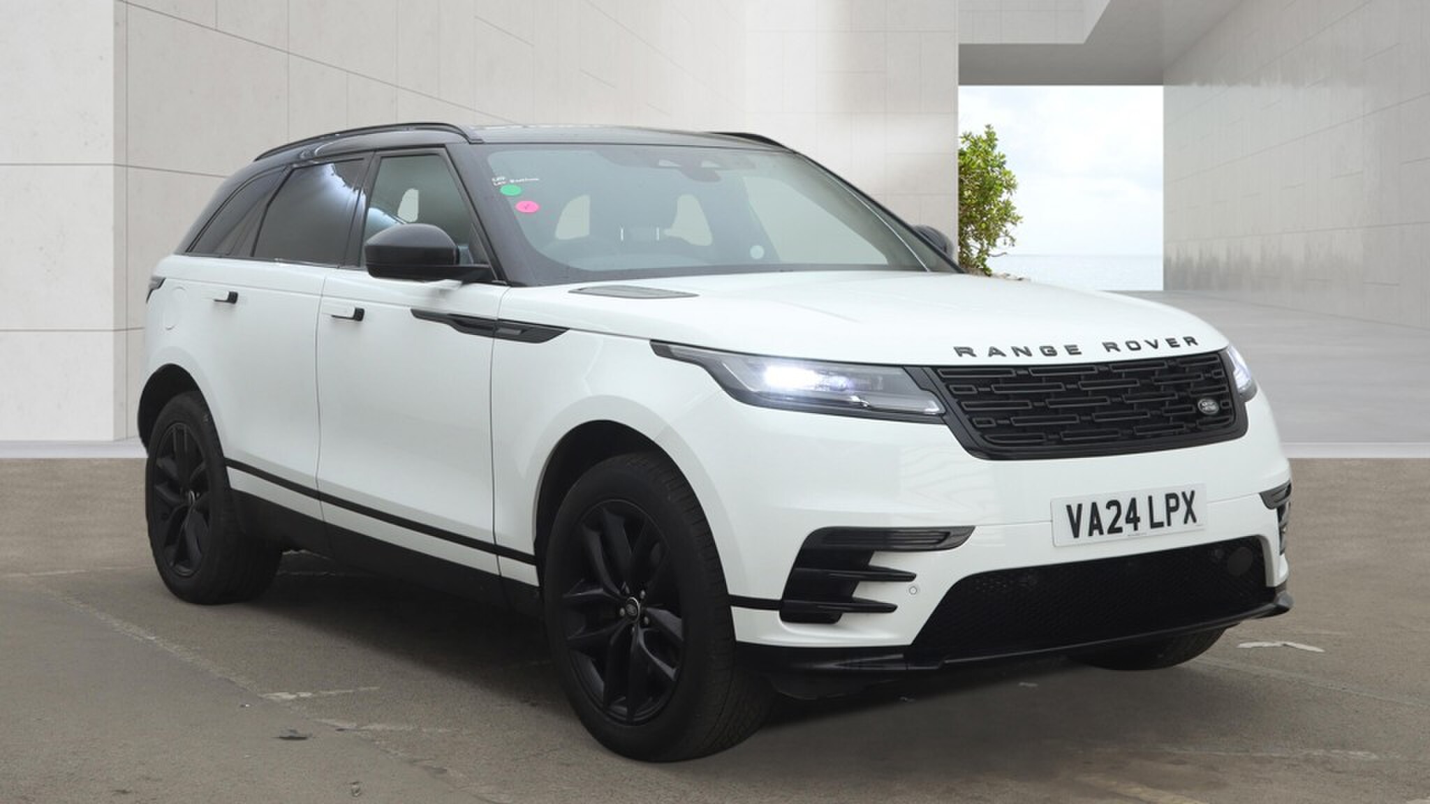 Main listing image - Land Rover Range Rover Velar