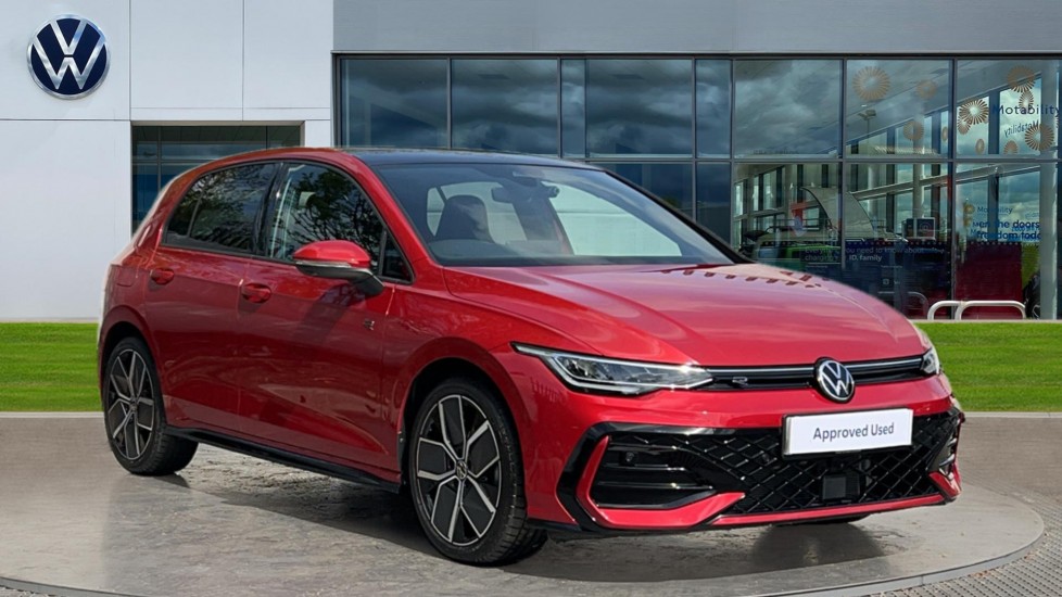 Main listing image - Volkswagen Golf