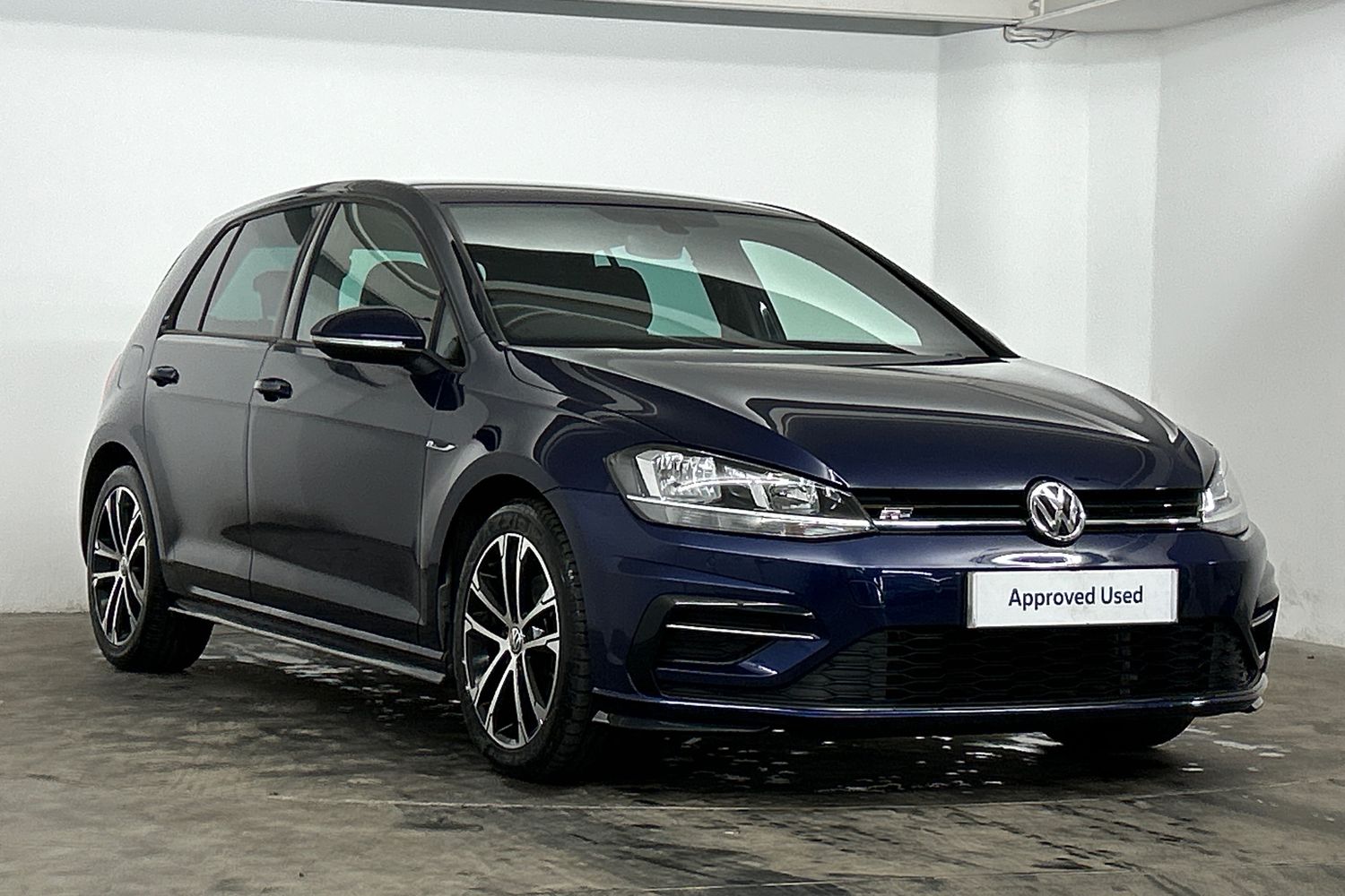Main listing image - Volkswagen Golf