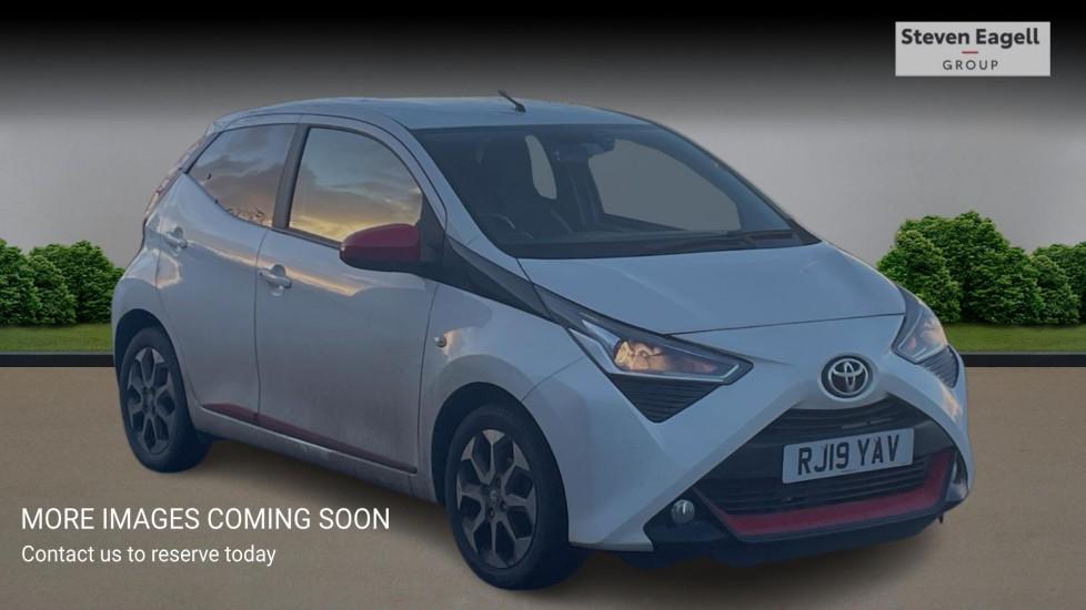 Main listing image - Toyota Aygo