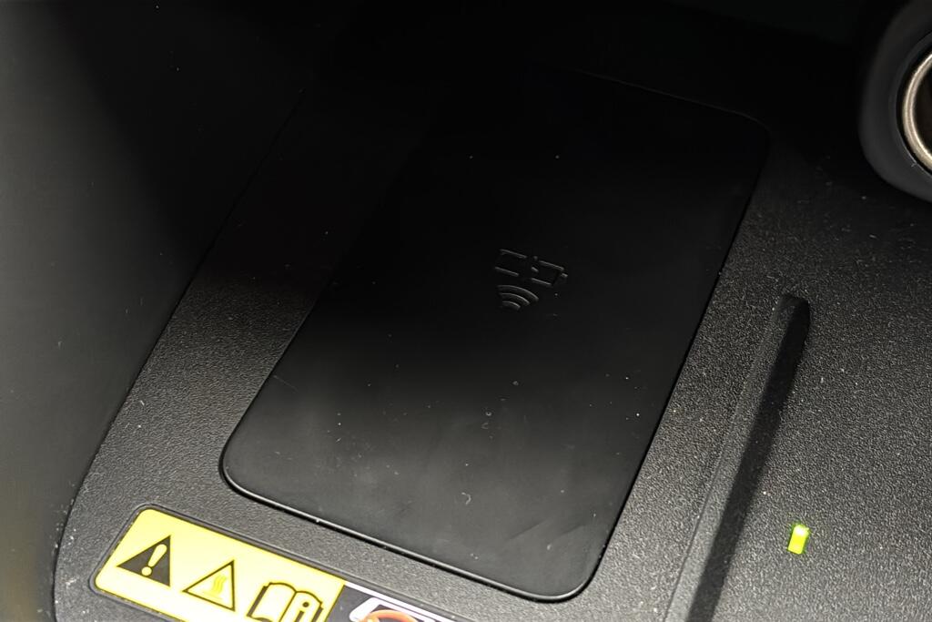 Main listing image - Toyota Yaris