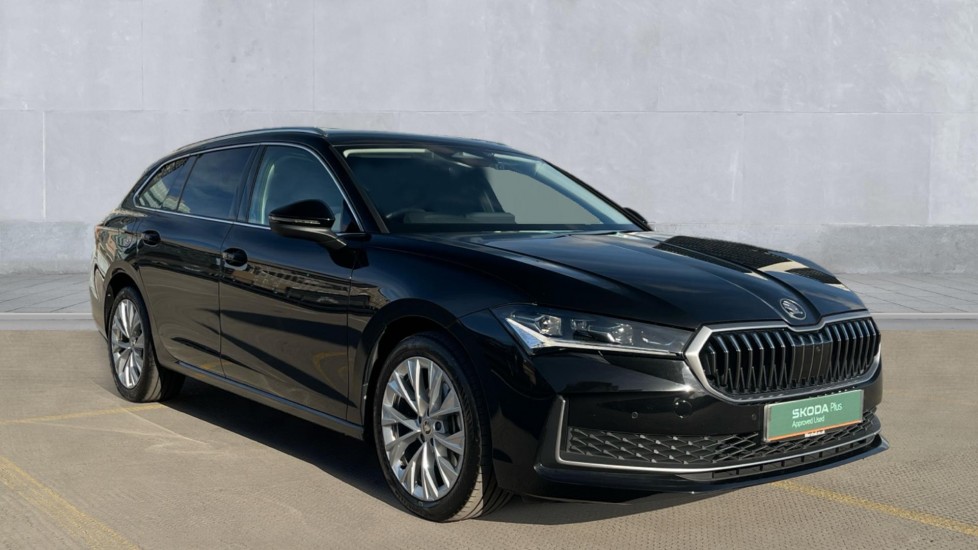 Main listing image - Skoda Superb Estate