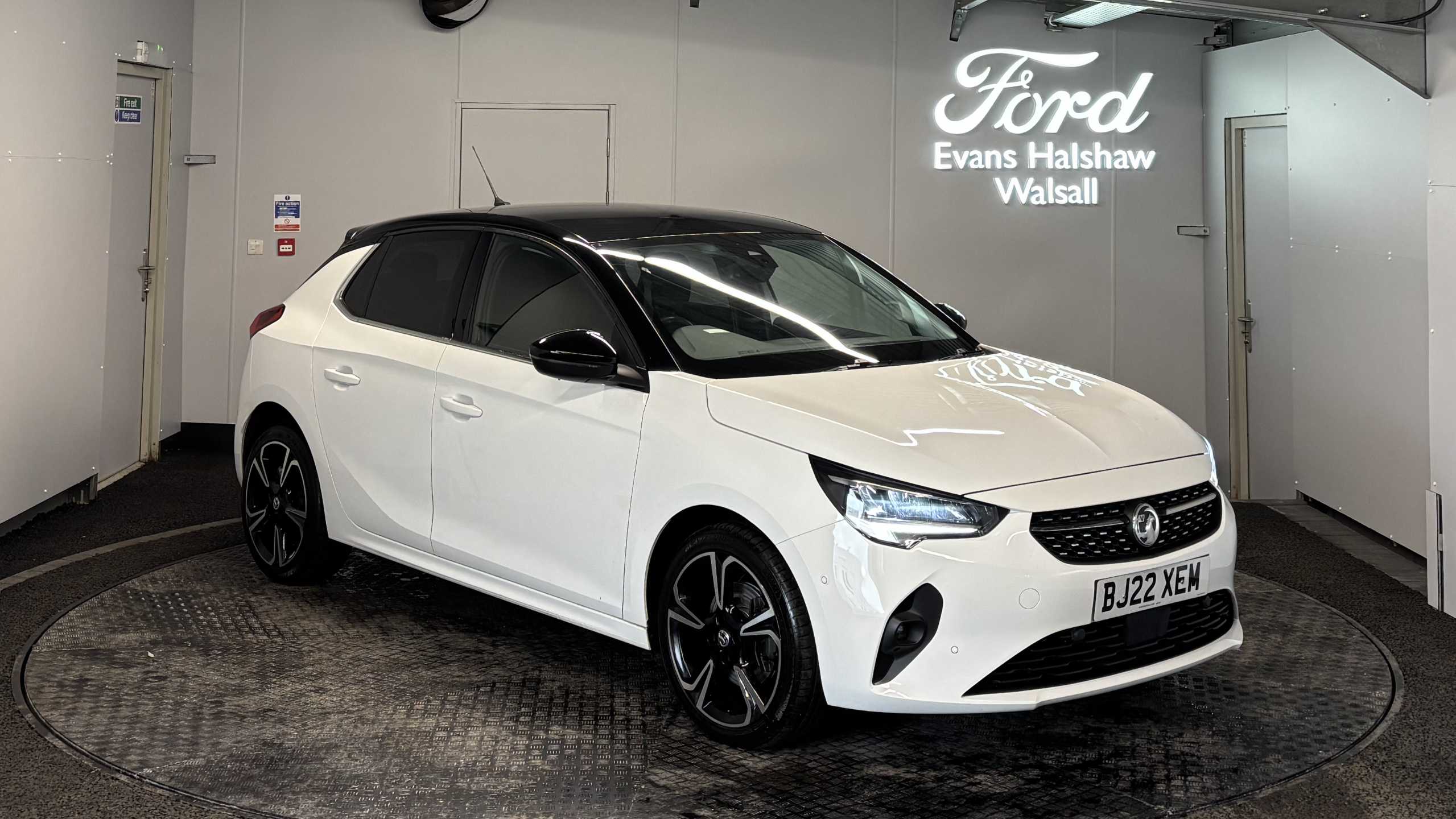 Main listing image - Vauxhall Corsa