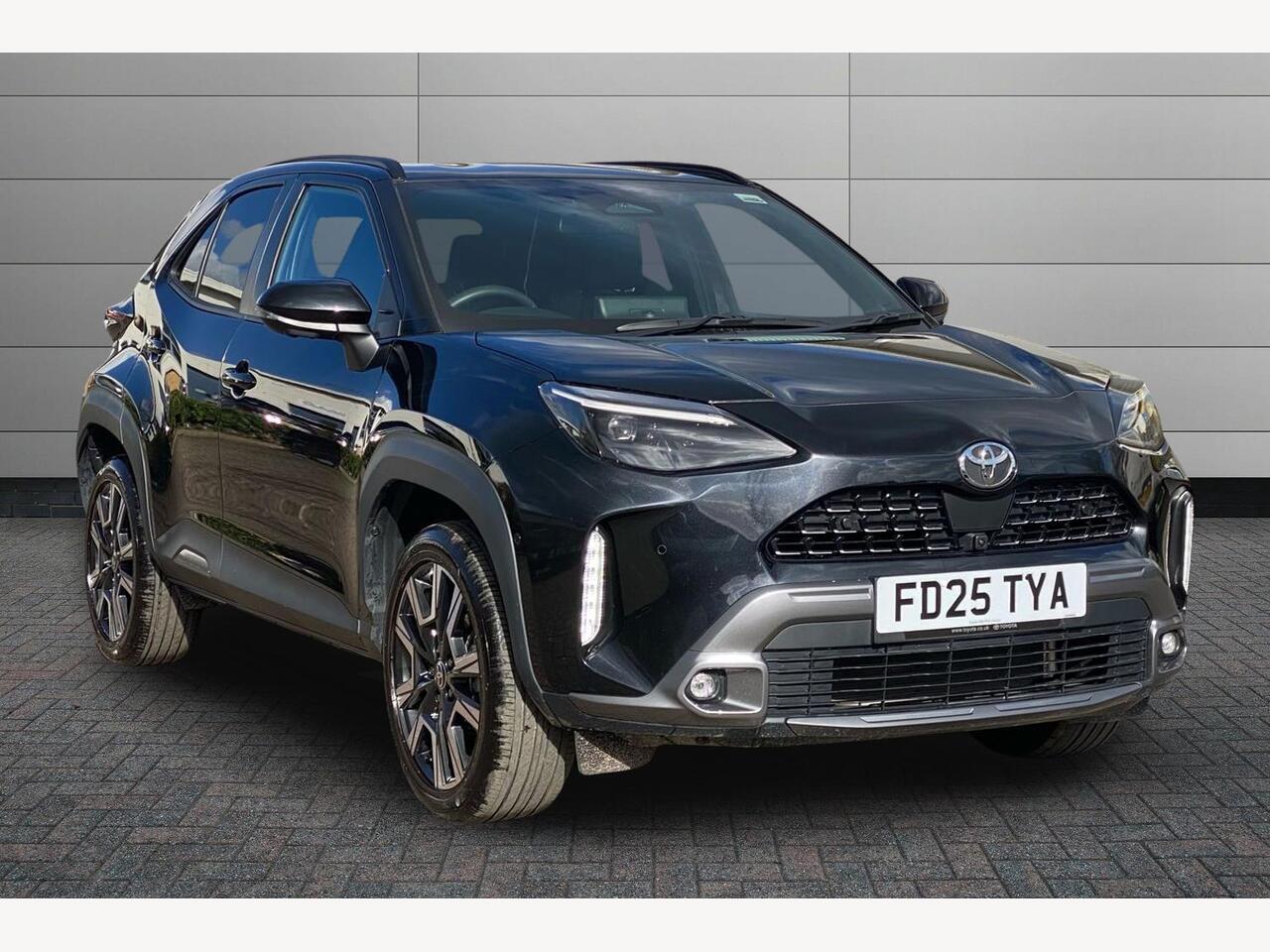 Main listing image - Toyota Yaris Cross