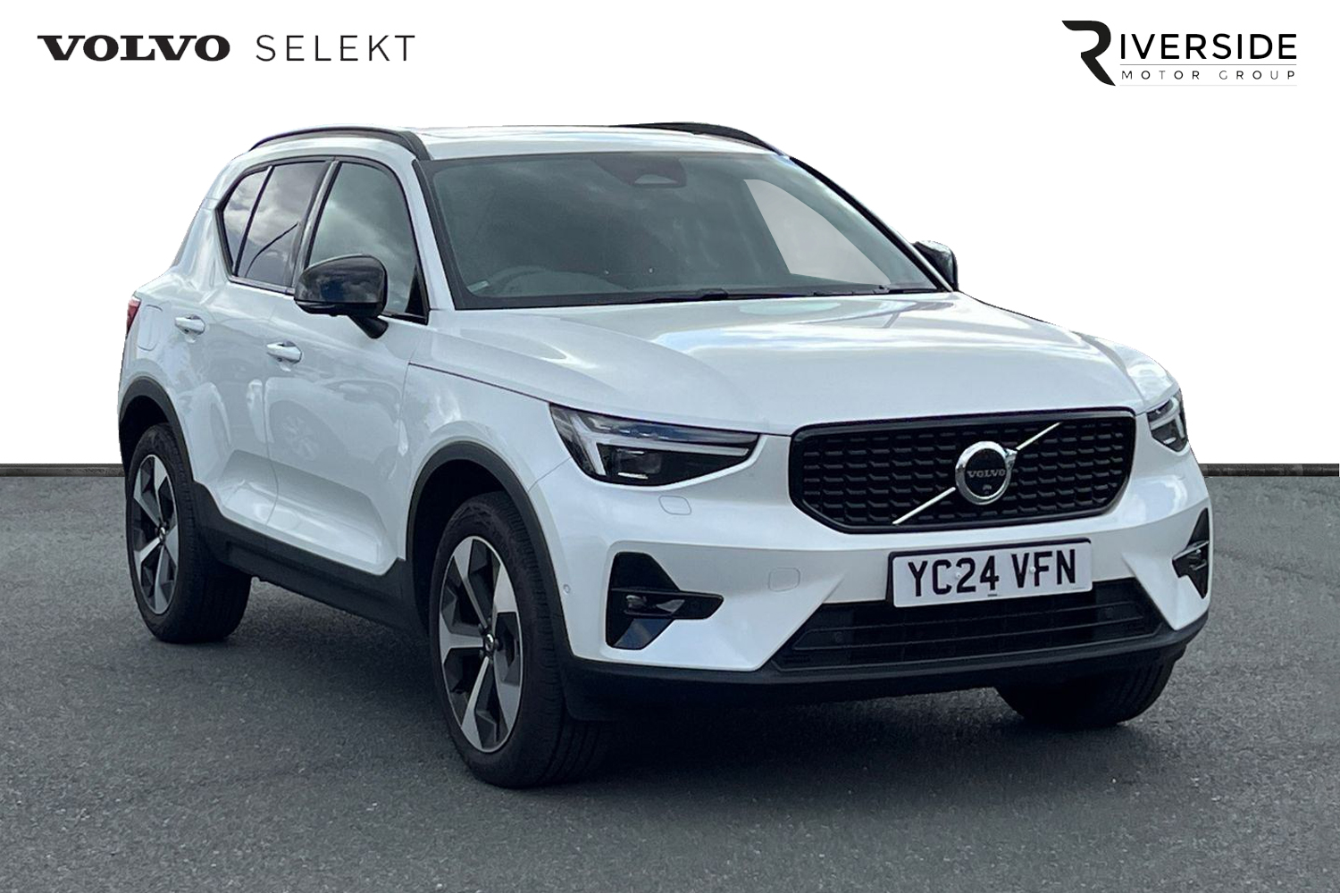 Main listing image - Volvo XC40