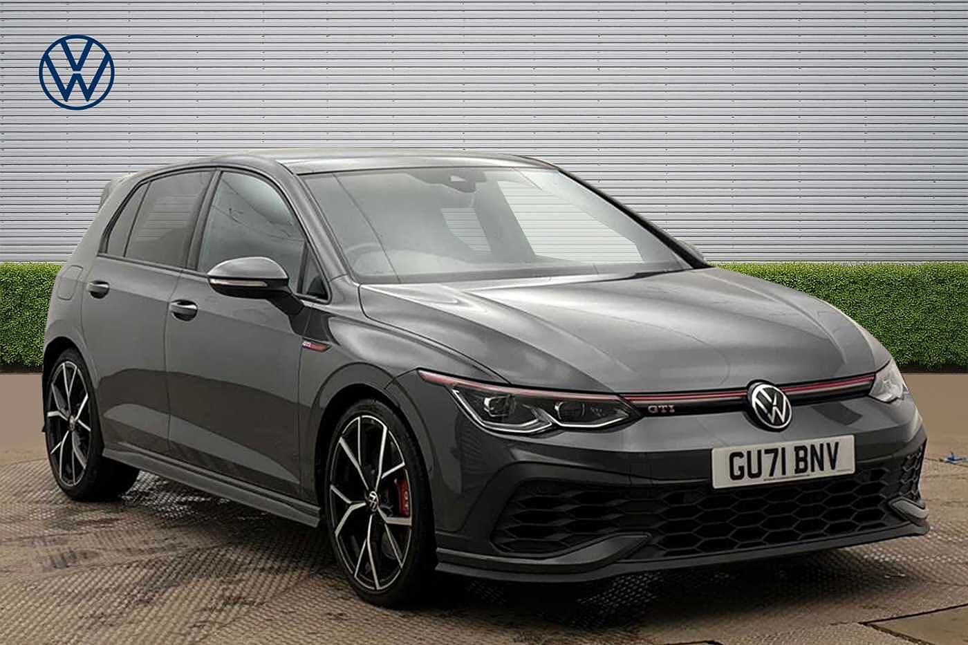 Main listing image - Volkswagen Golf