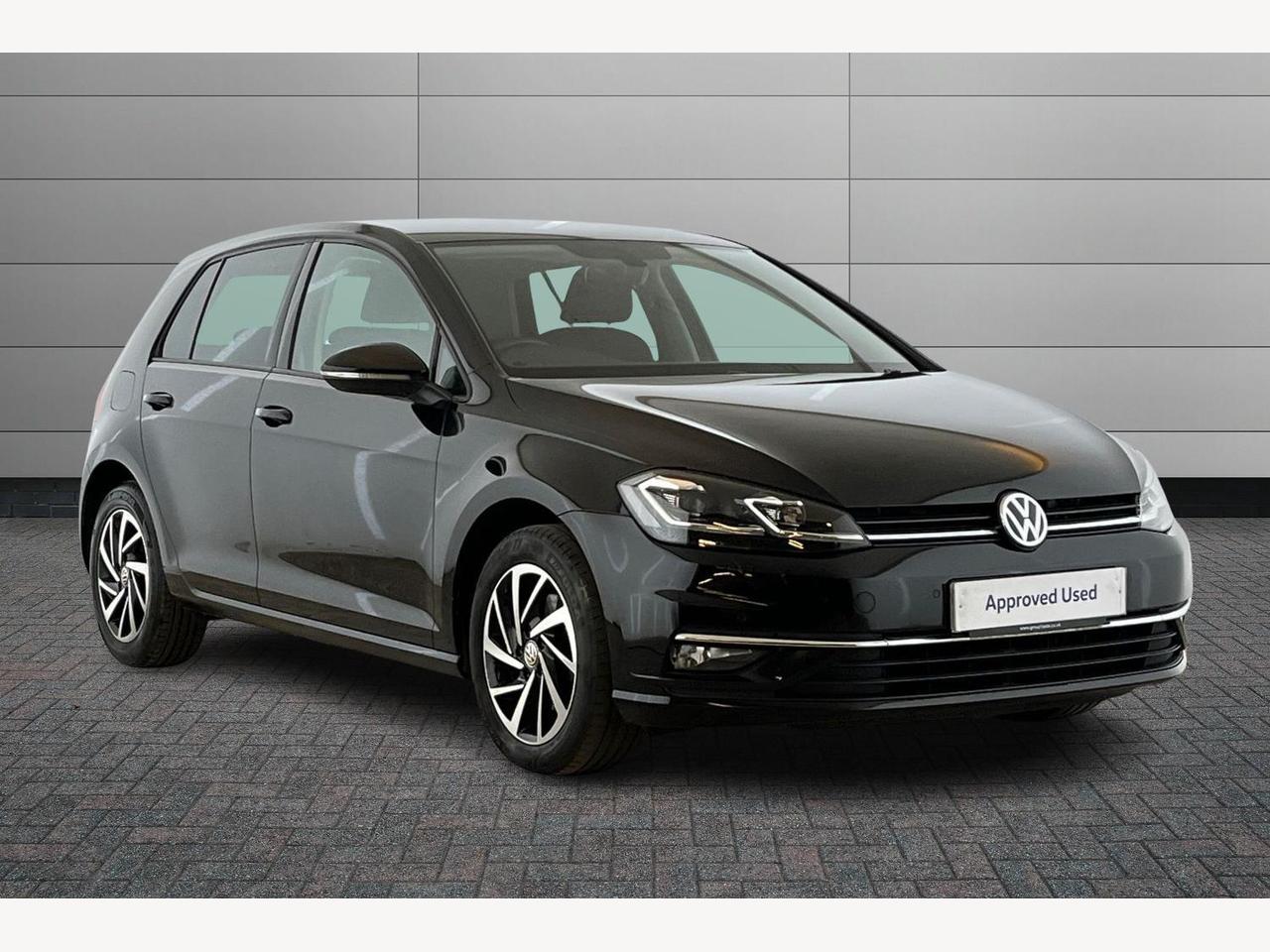 Main listing image - Volkswagen Golf