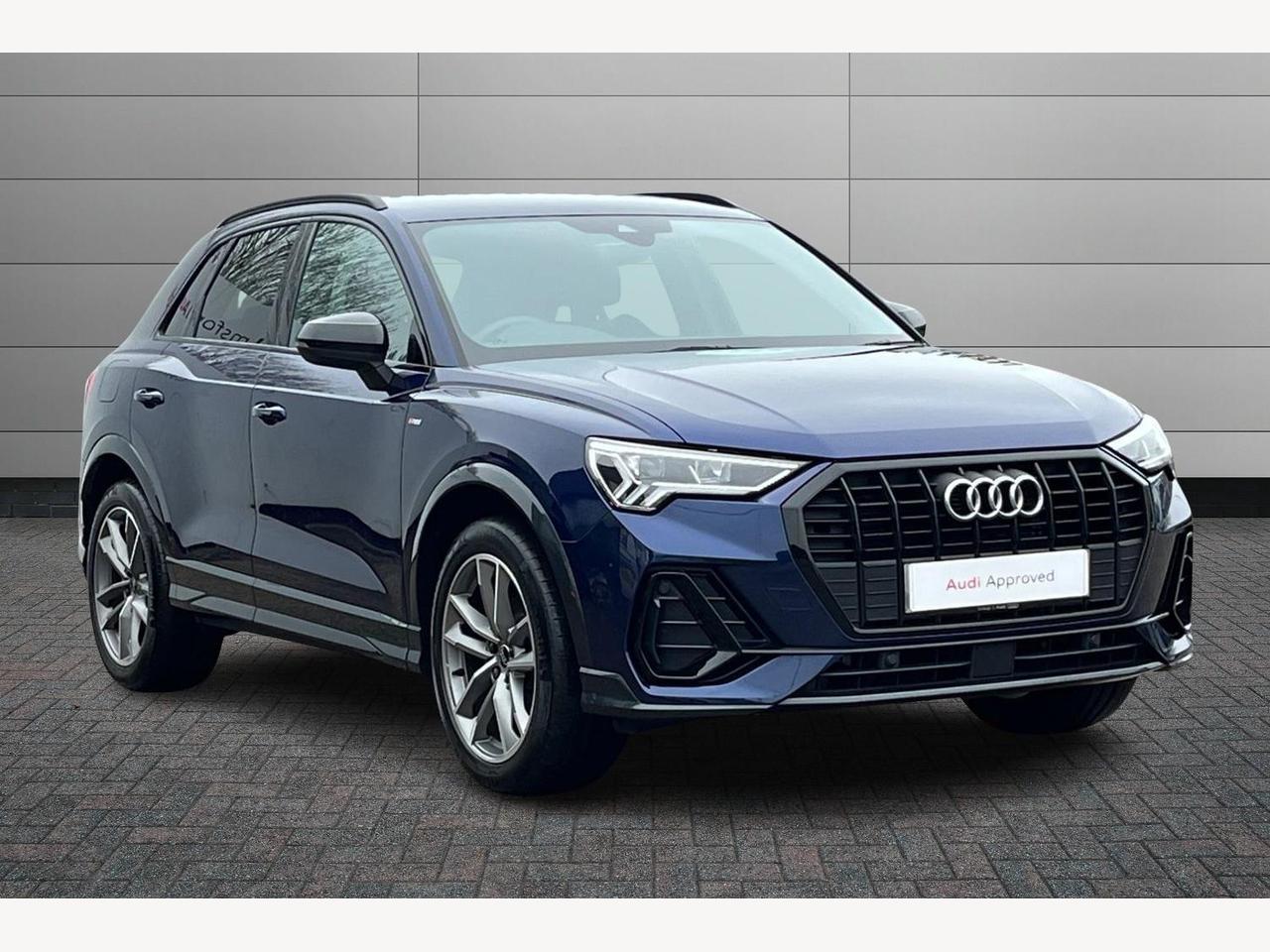 Main listing image - Audi Q3