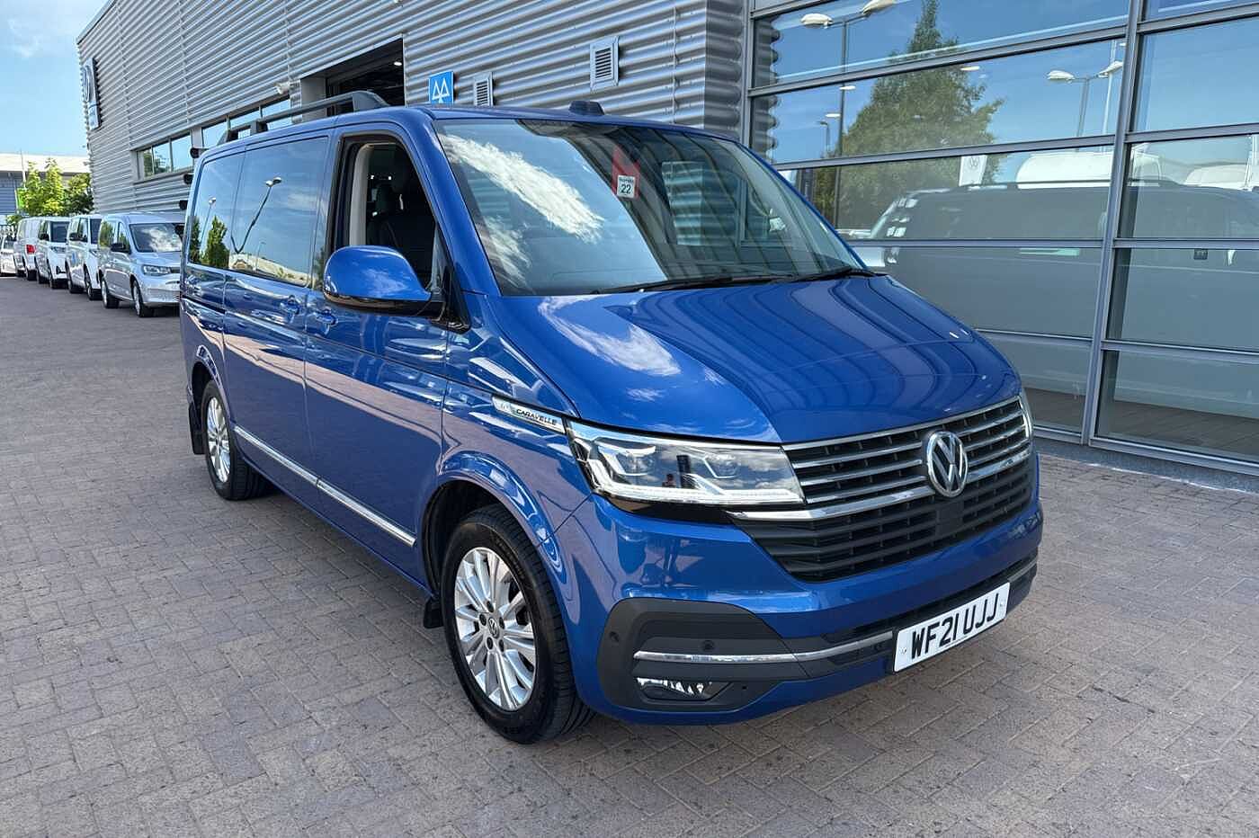 Main listing image - Volkswagen Caravelle