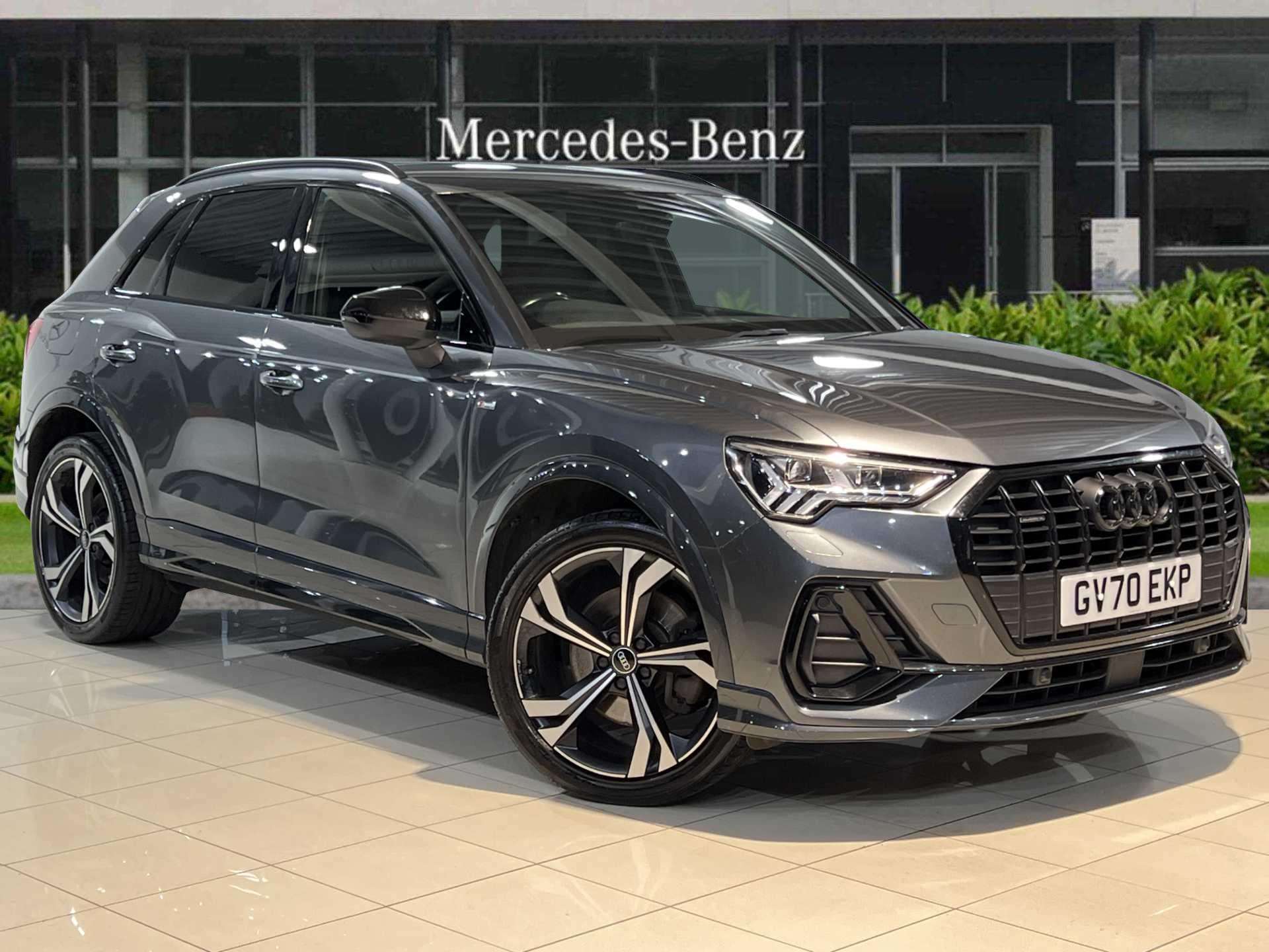 Main listing image - Audi Q3