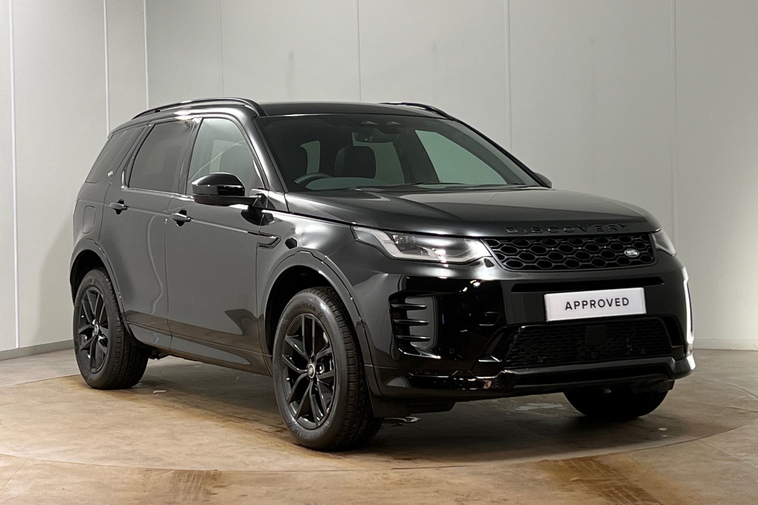 Main listing image - Land Rover Discovery Sport