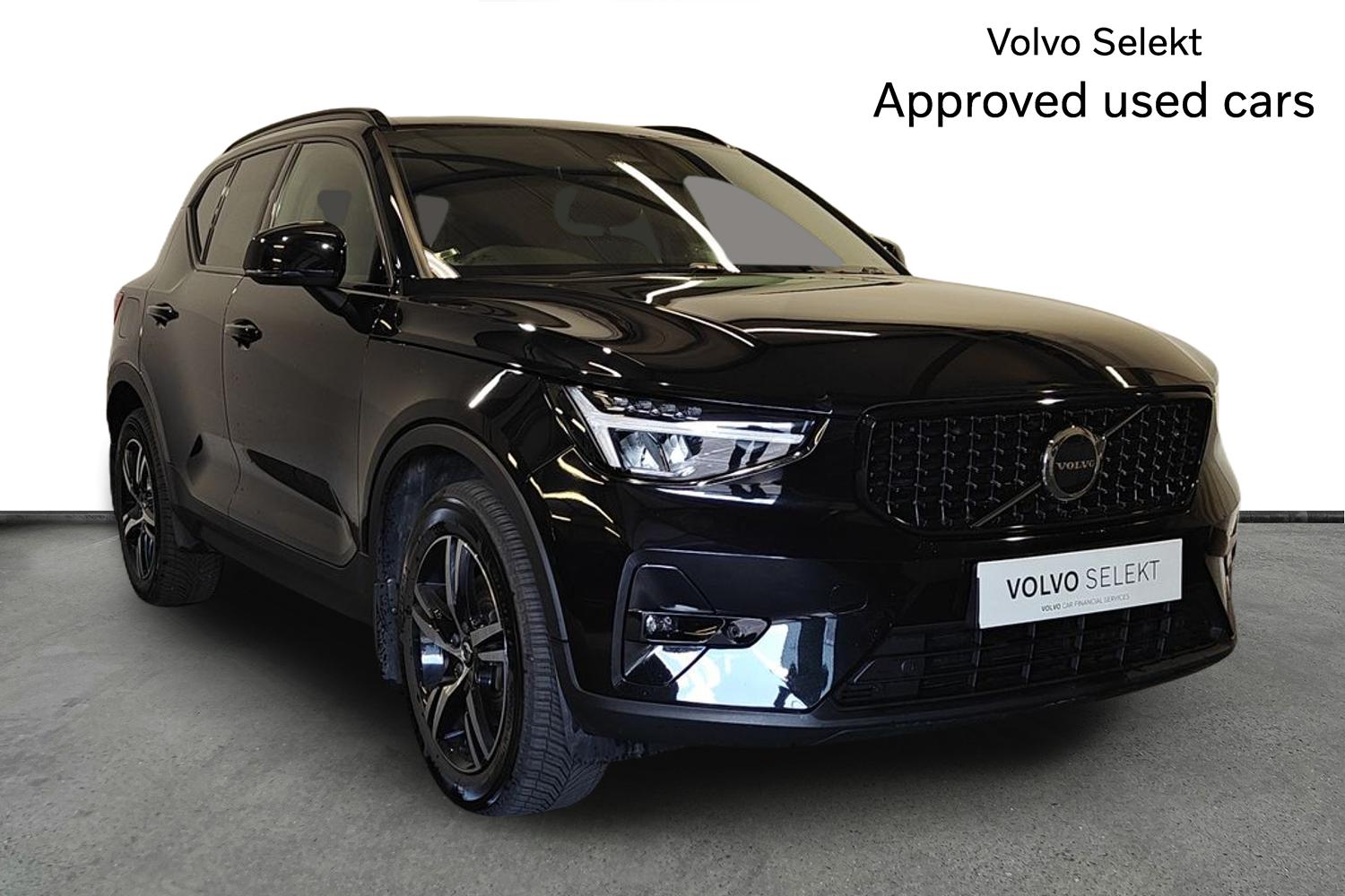 Main listing image - Volvo XC40
