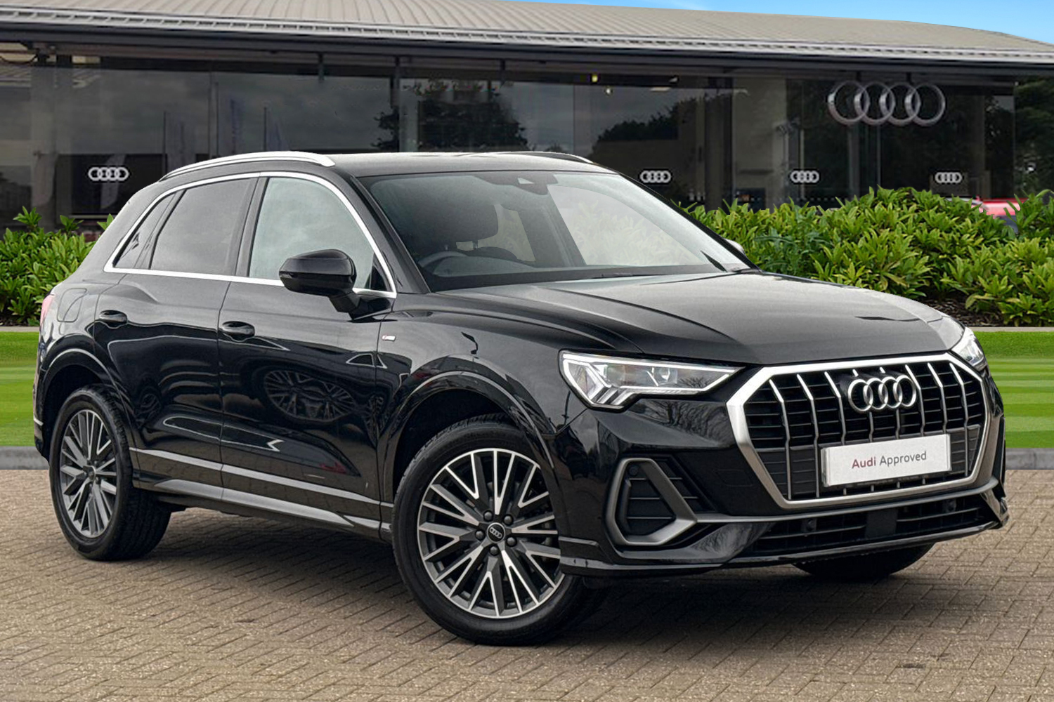 Main listing image - Audi Q3