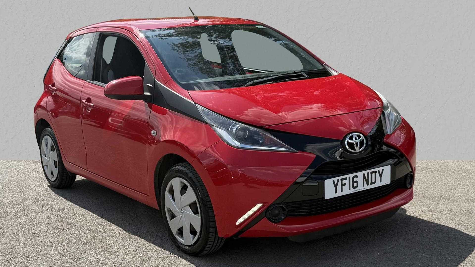 Main listing image - Toyota Aygo