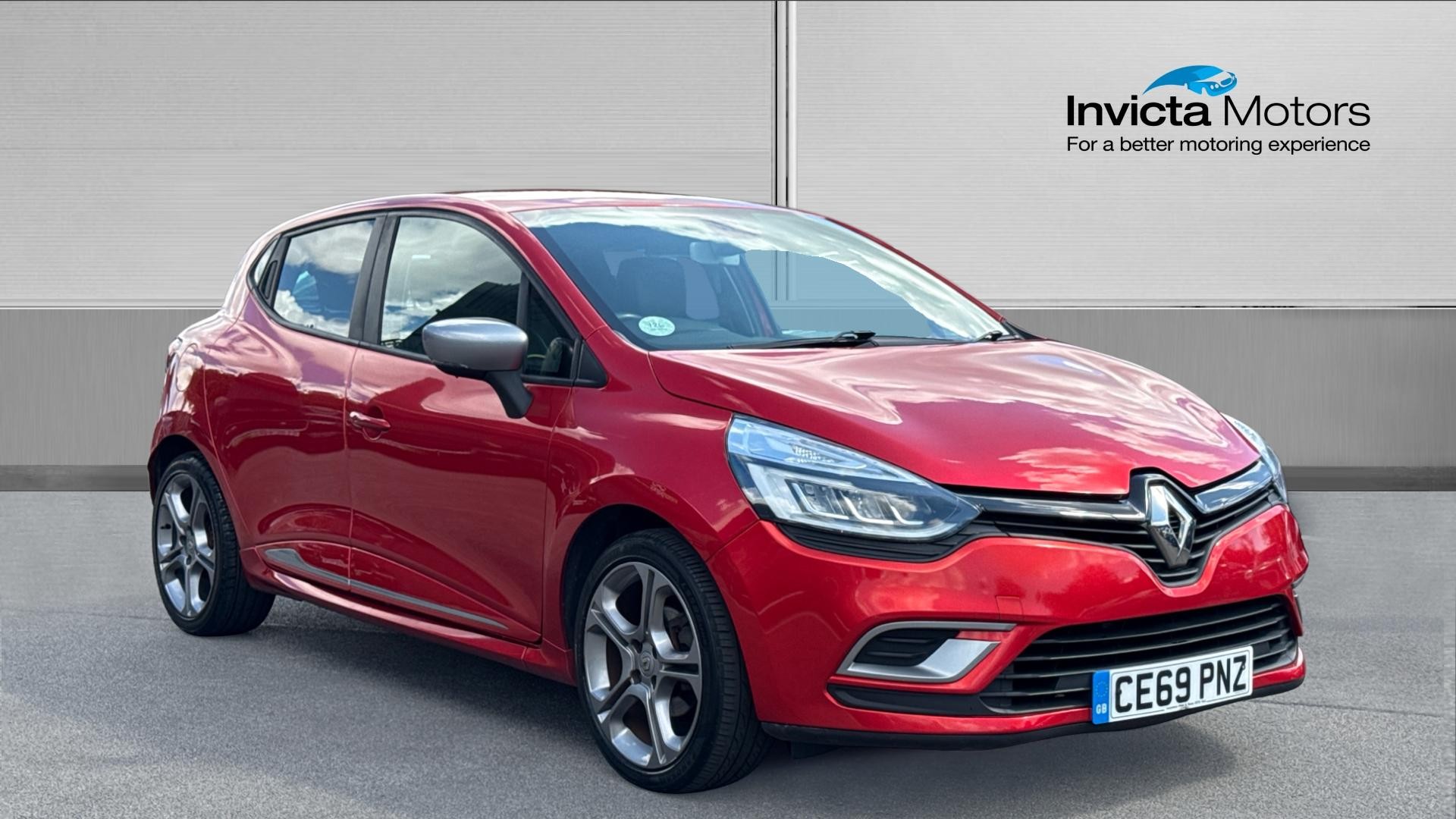 Main listing image - Renault Clio
