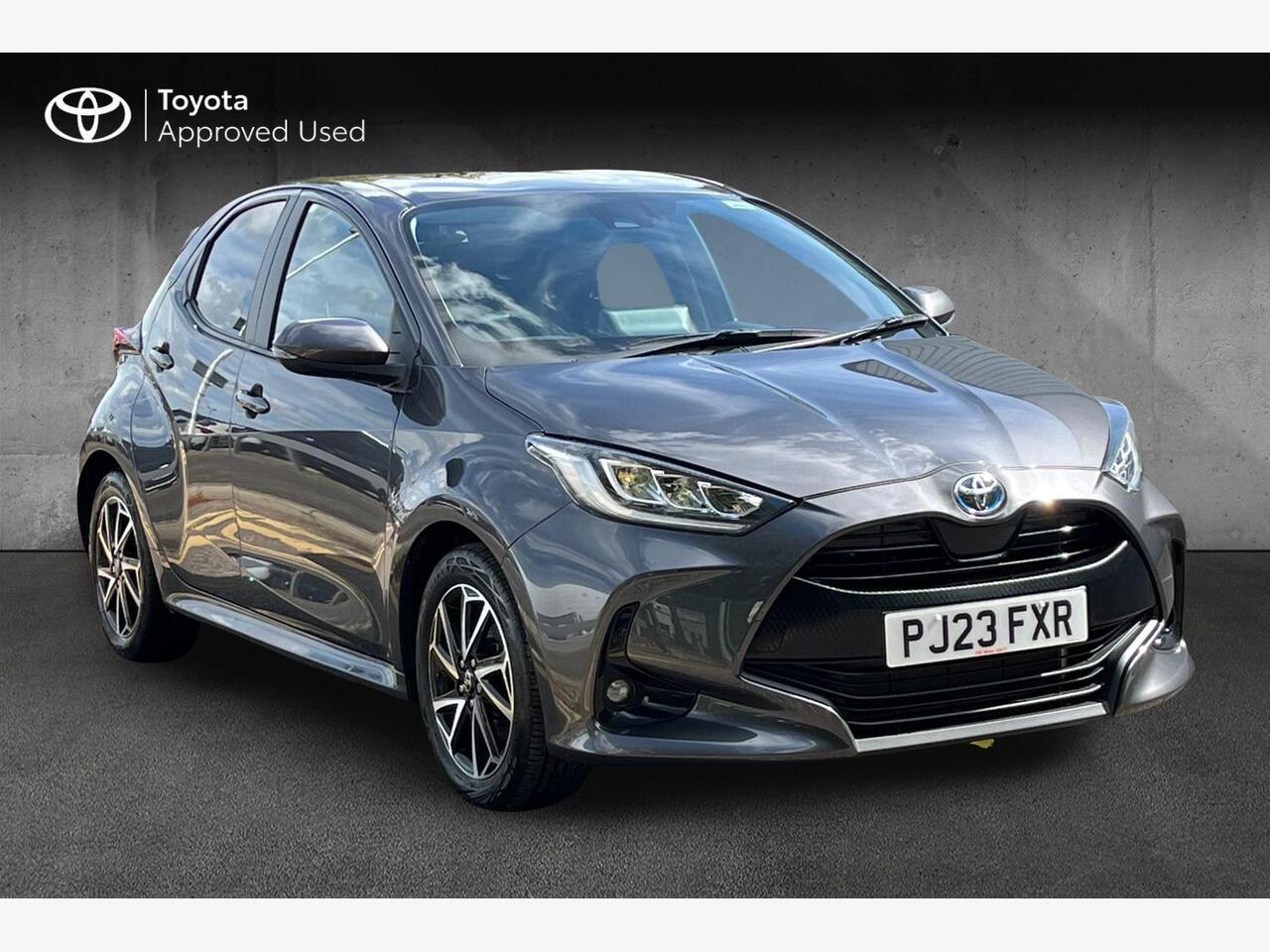 Main listing image - Toyota Yaris