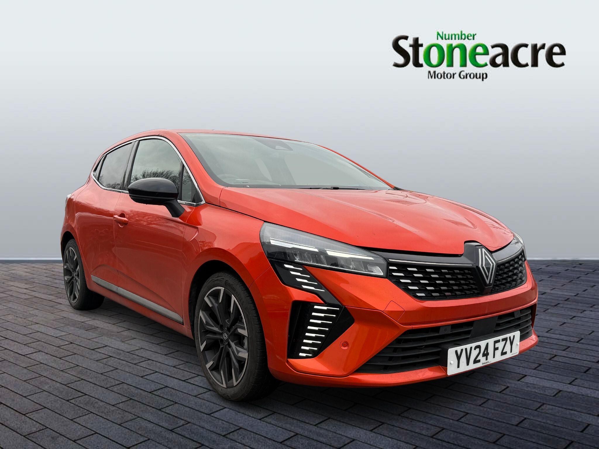 Main listing image - Renault Clio