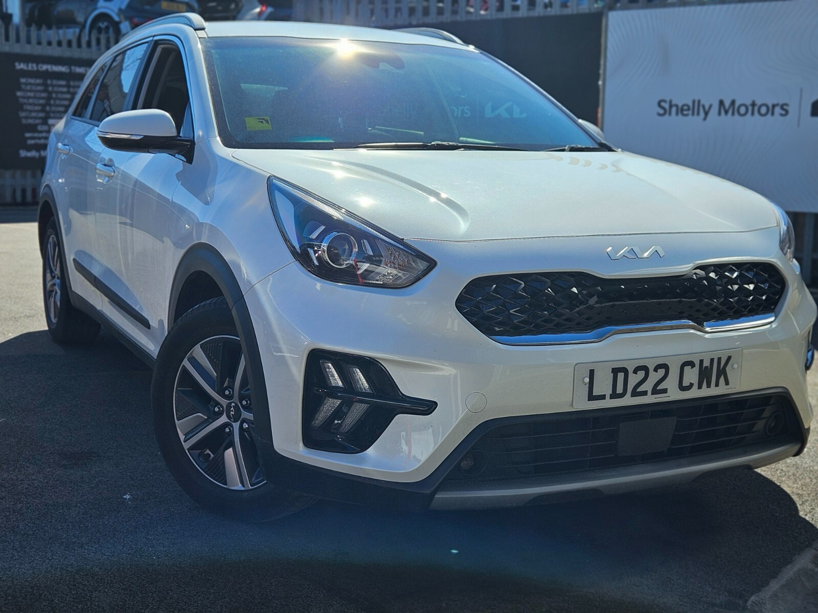 Main listing image - Kia Niro