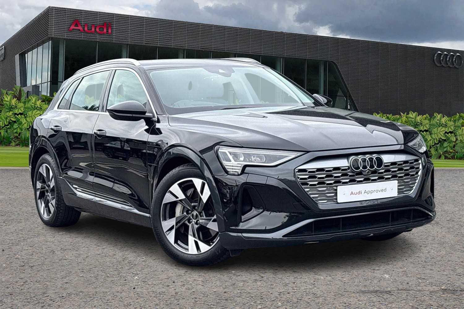 Main listing image - Audi Q8 e-tron