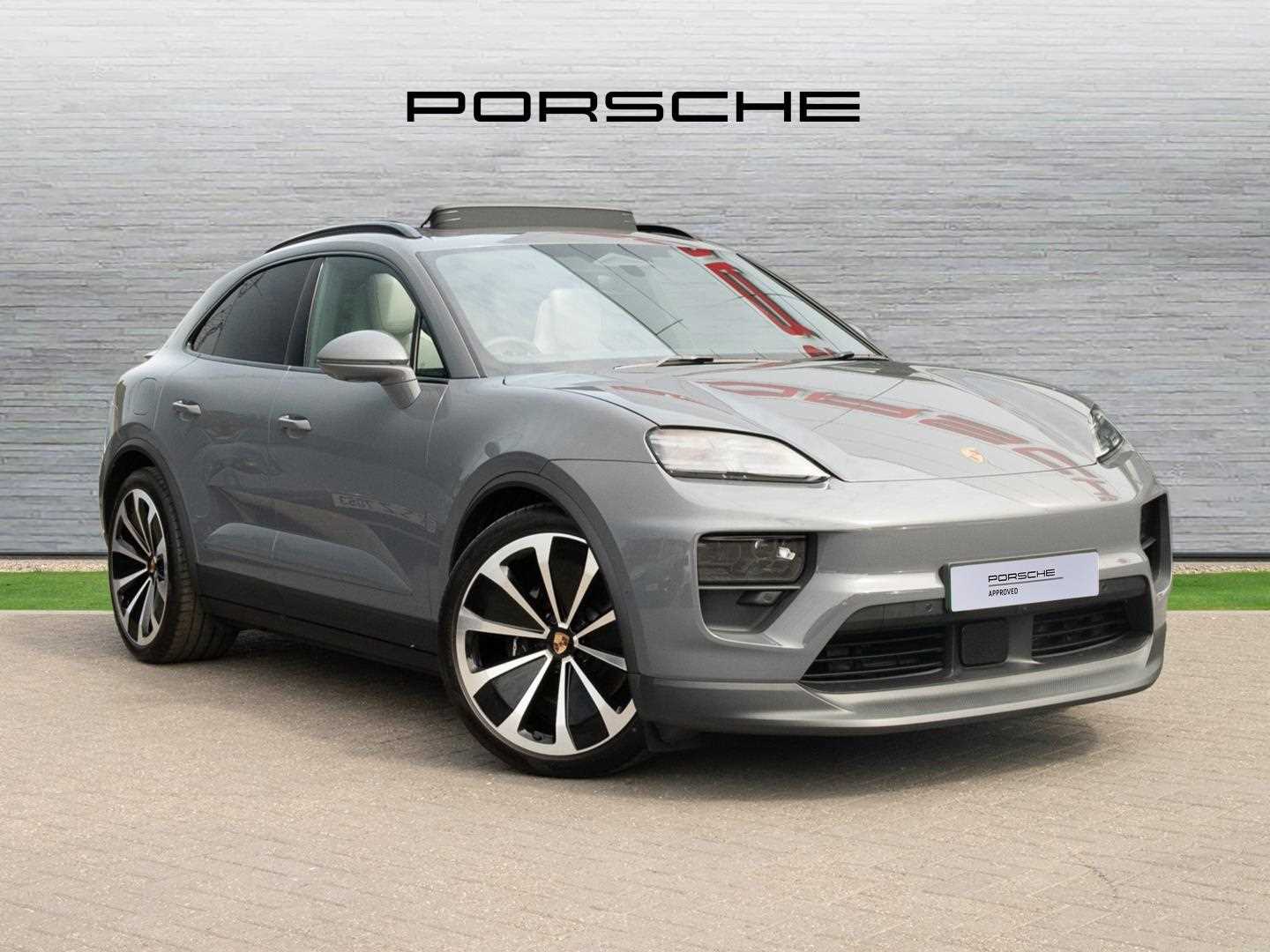 Main listing image - Porsche Macan