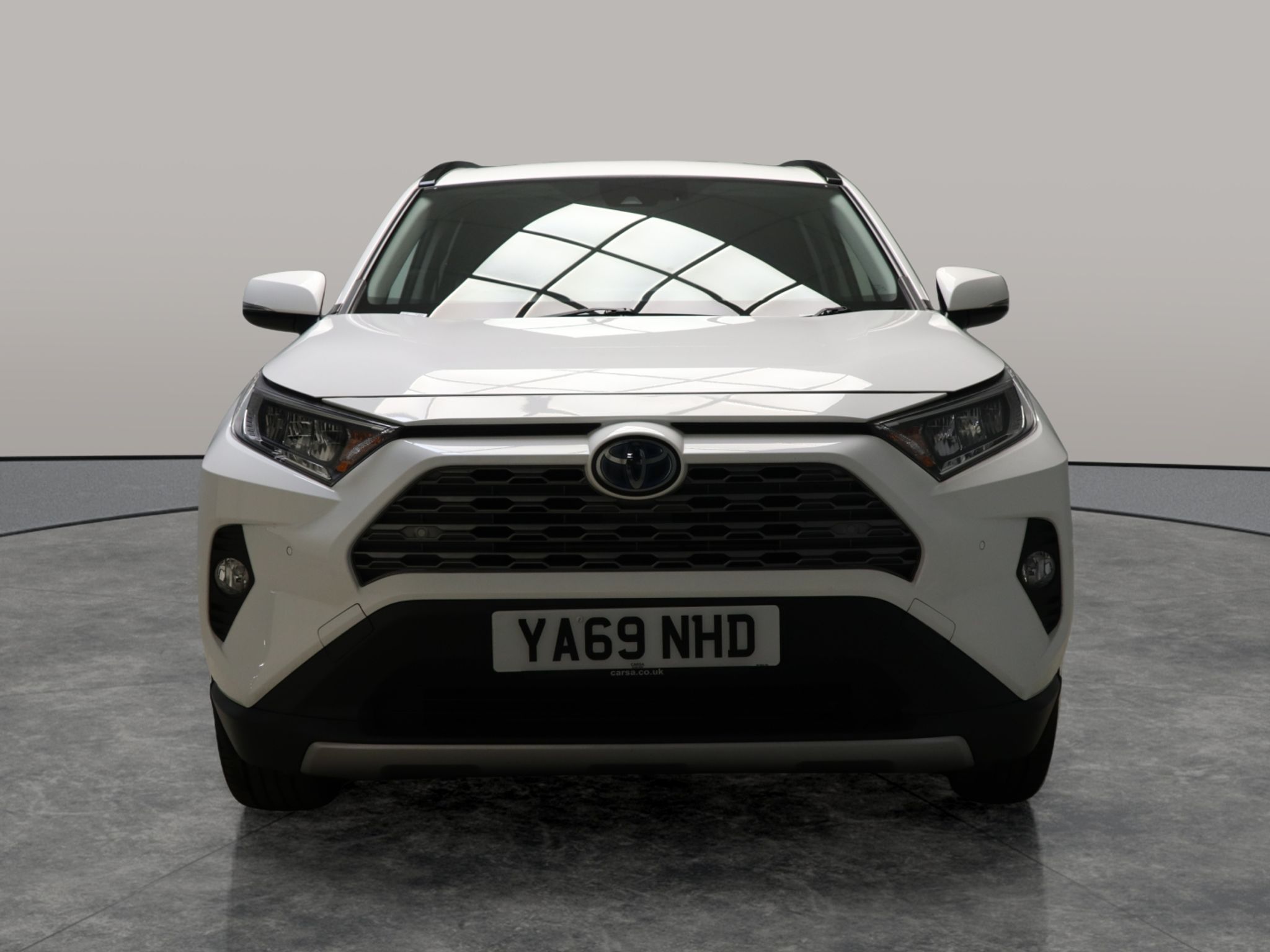 Main listing image - Toyota RAV4