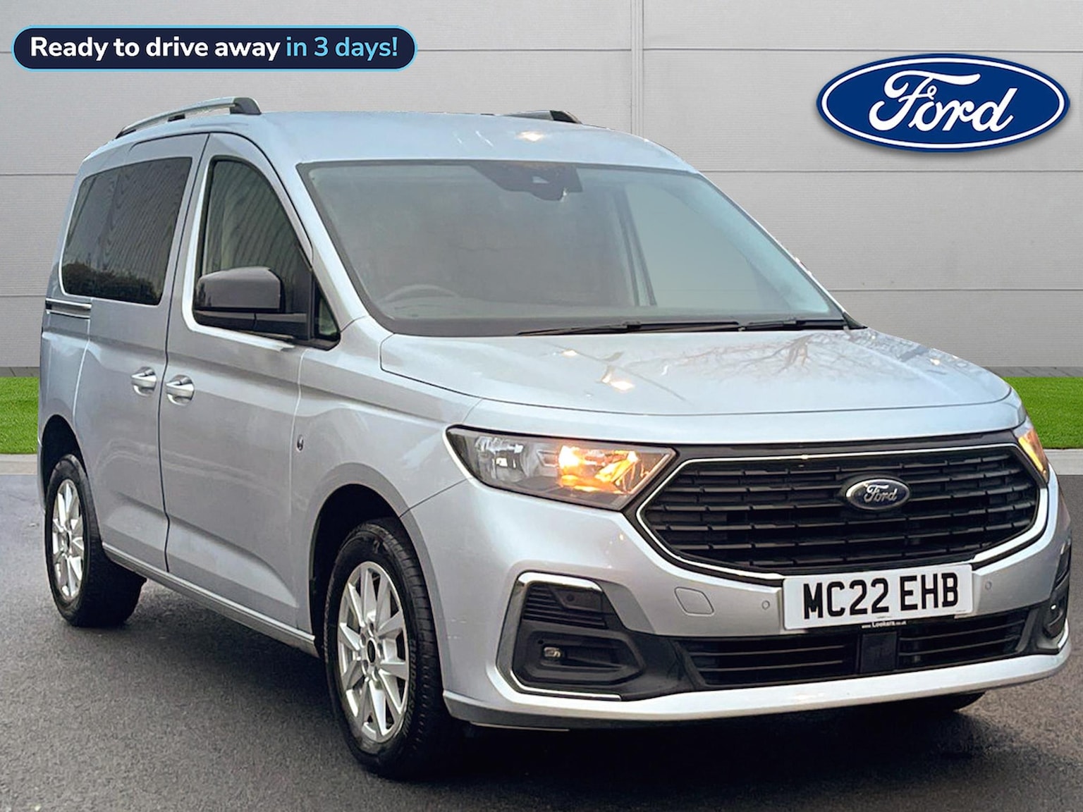 Main listing image - Ford Tourneo Connect