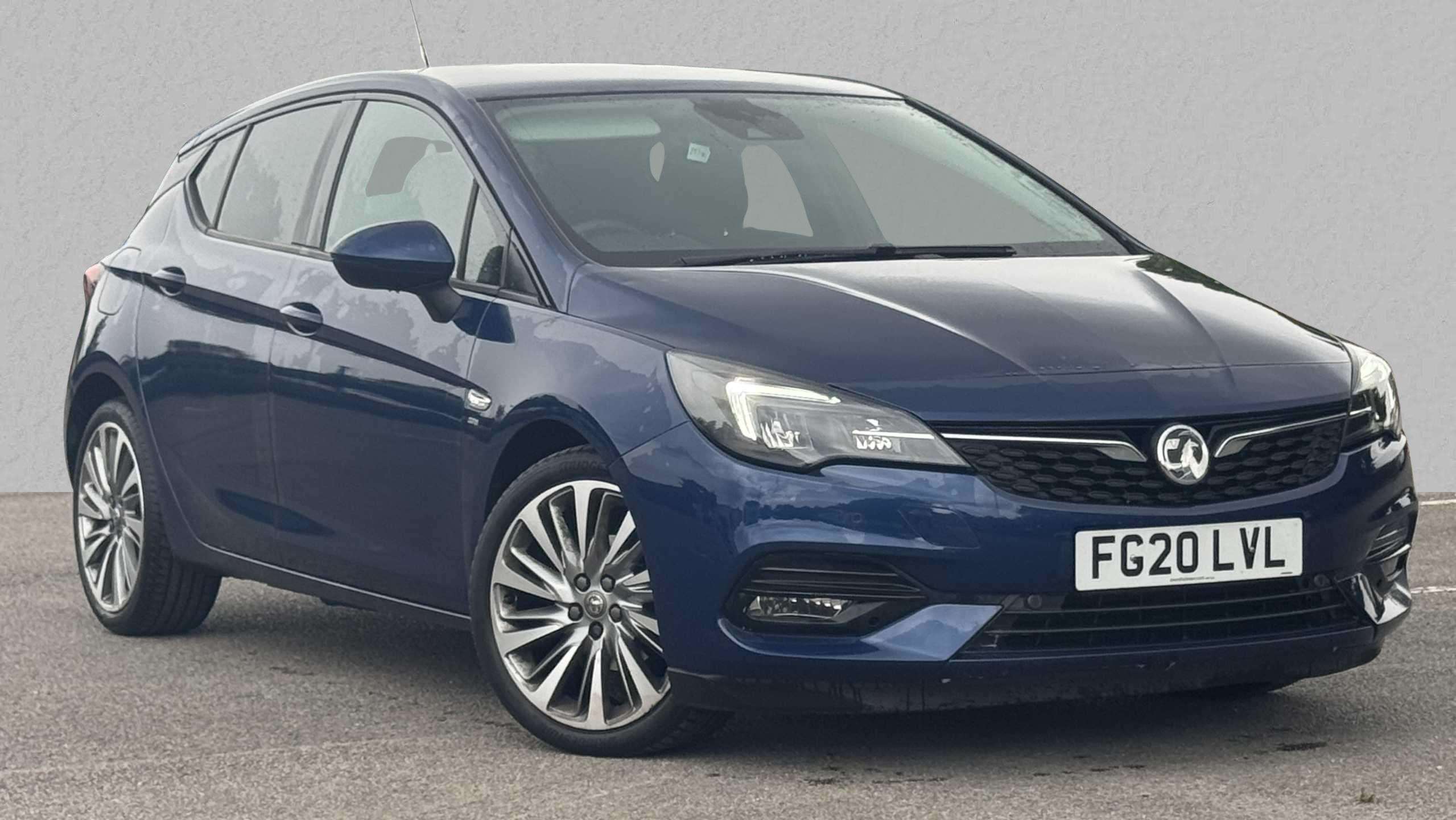 Main listing image - Vauxhall Astra