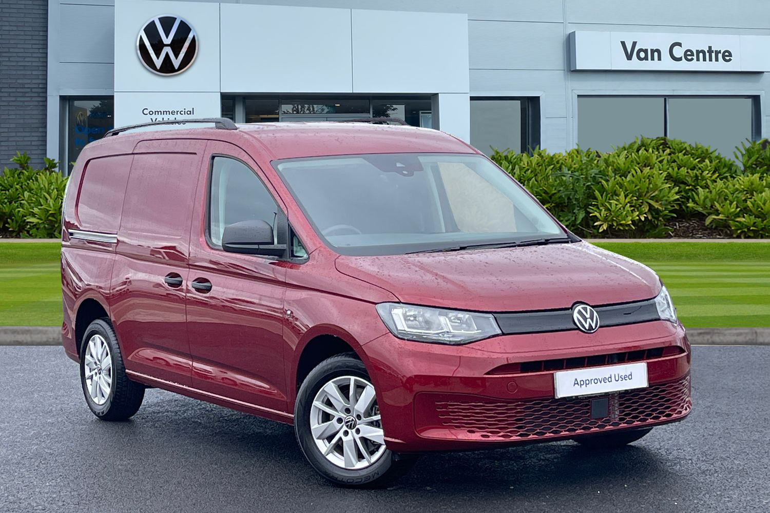 Main listing image - Volkswagen Caddy Maxi