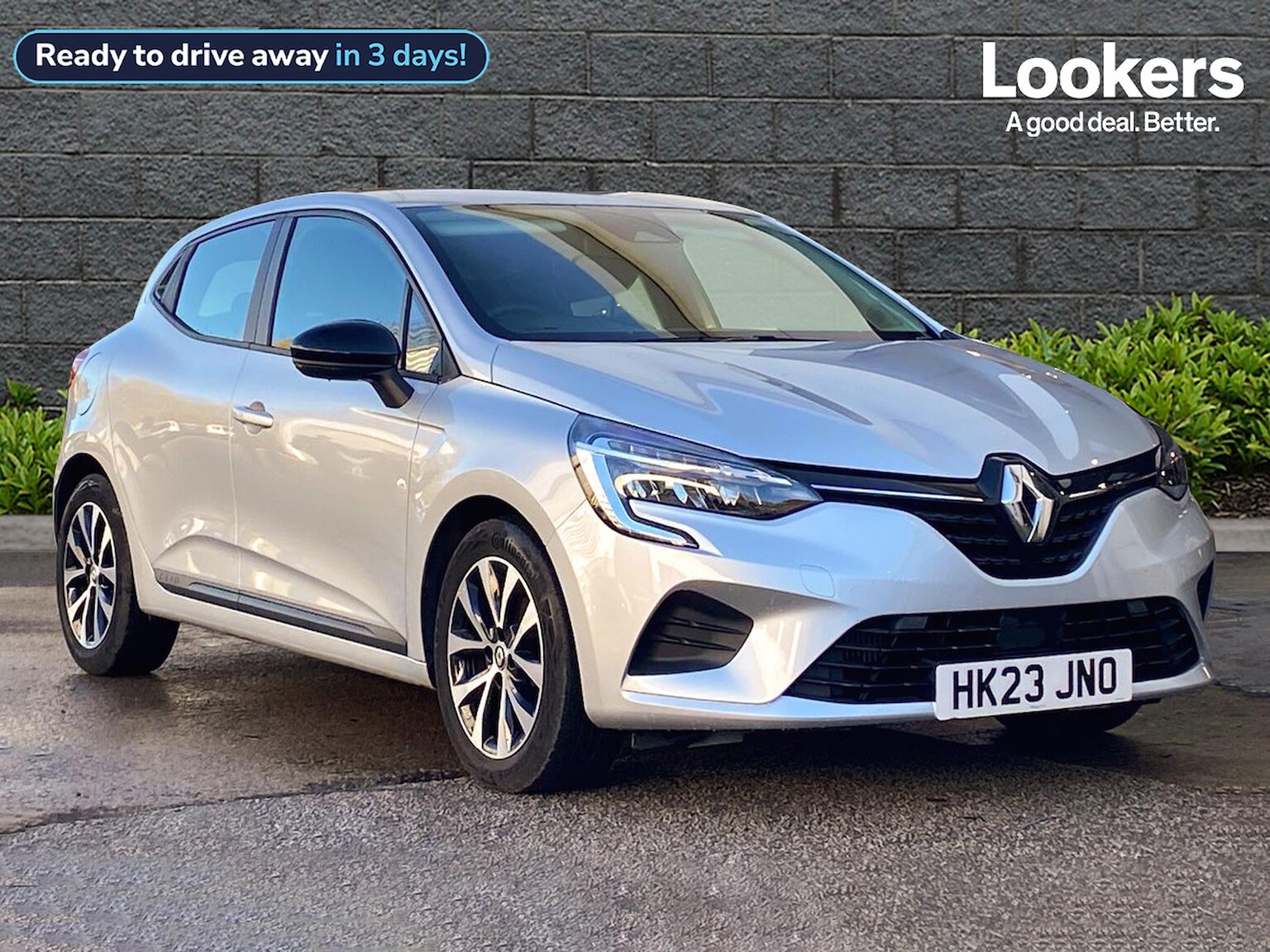 Main listing image - Renault Clio